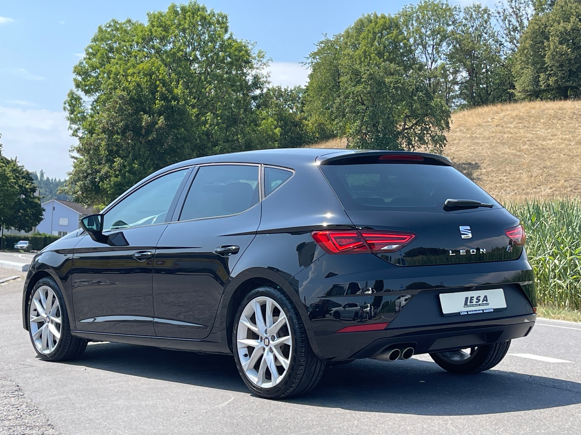 SEAT Leon 2.0 TSI FR DSG-image-2
