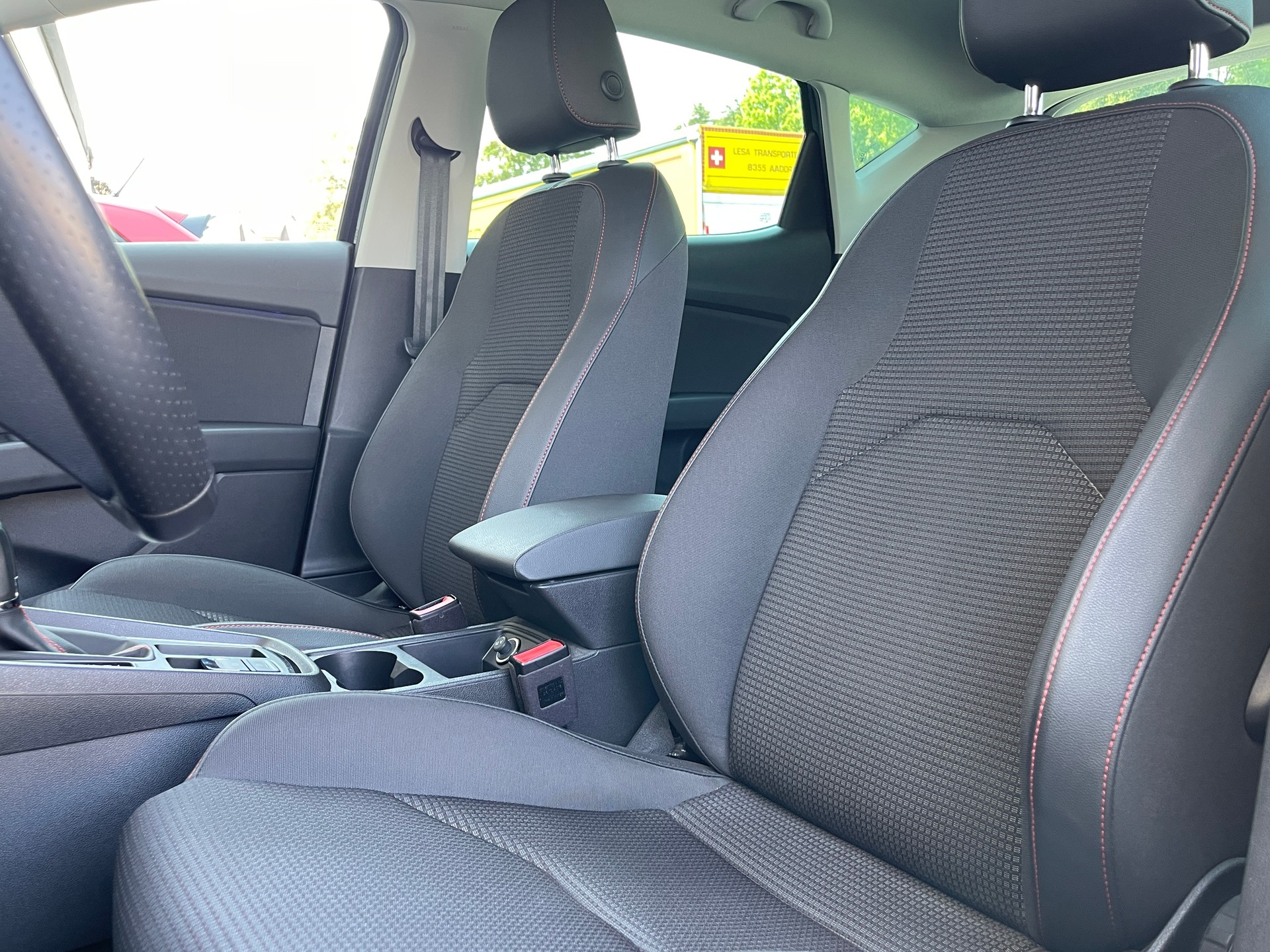 SEAT Leon 2.0 TSI FR DSG-image-6