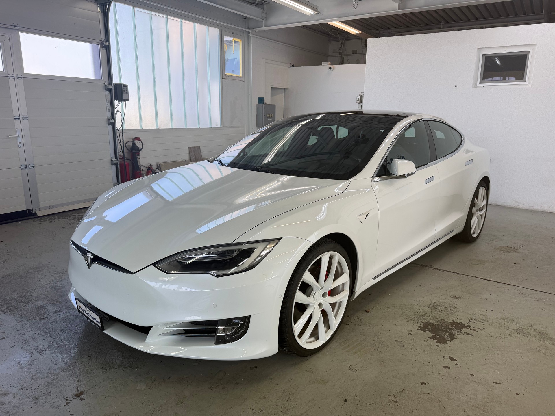 TESLA Model S 100 D Performance | CH-Auto | 1-Hand | Frisch MFK 02.2026 | 772 PS | inkl. Batteriezertifikat-showroom-element-1