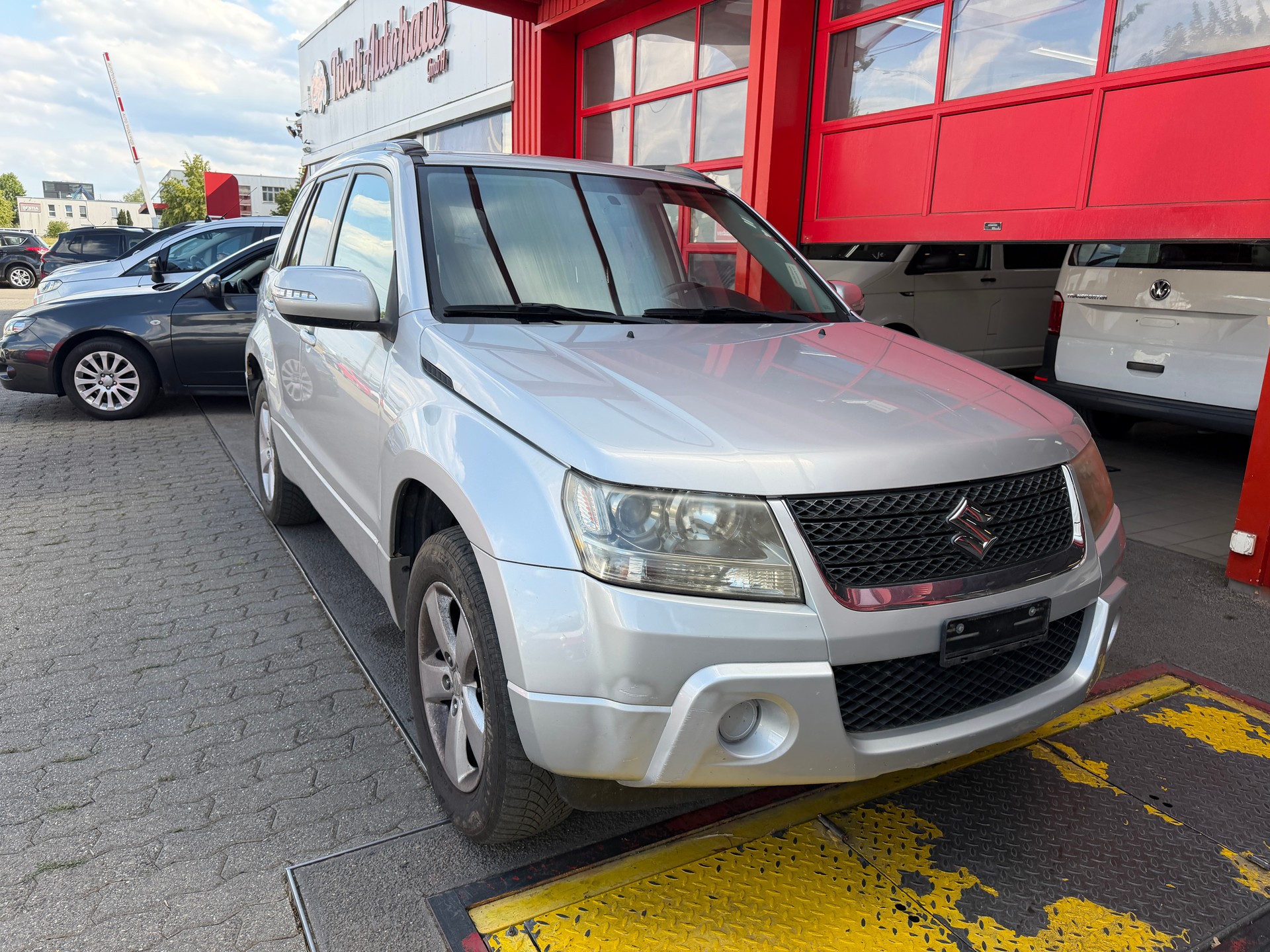 SUZUKI Grand Vitara 2.4 16V GL Top Barry Automatic-image-1