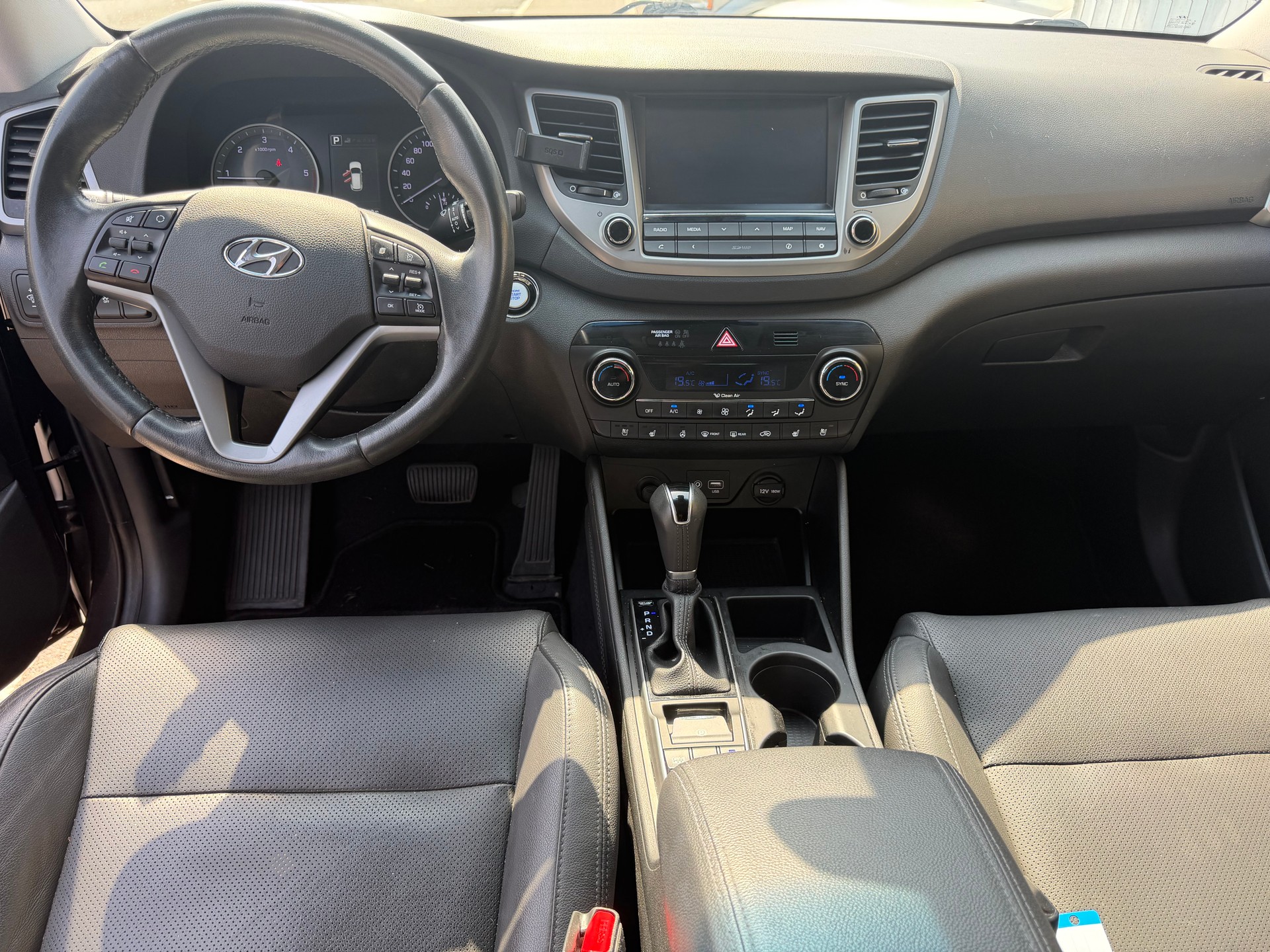 HYUNDAI Tucson 2.0 CRDI Vertex 4WD Automatic-image-15