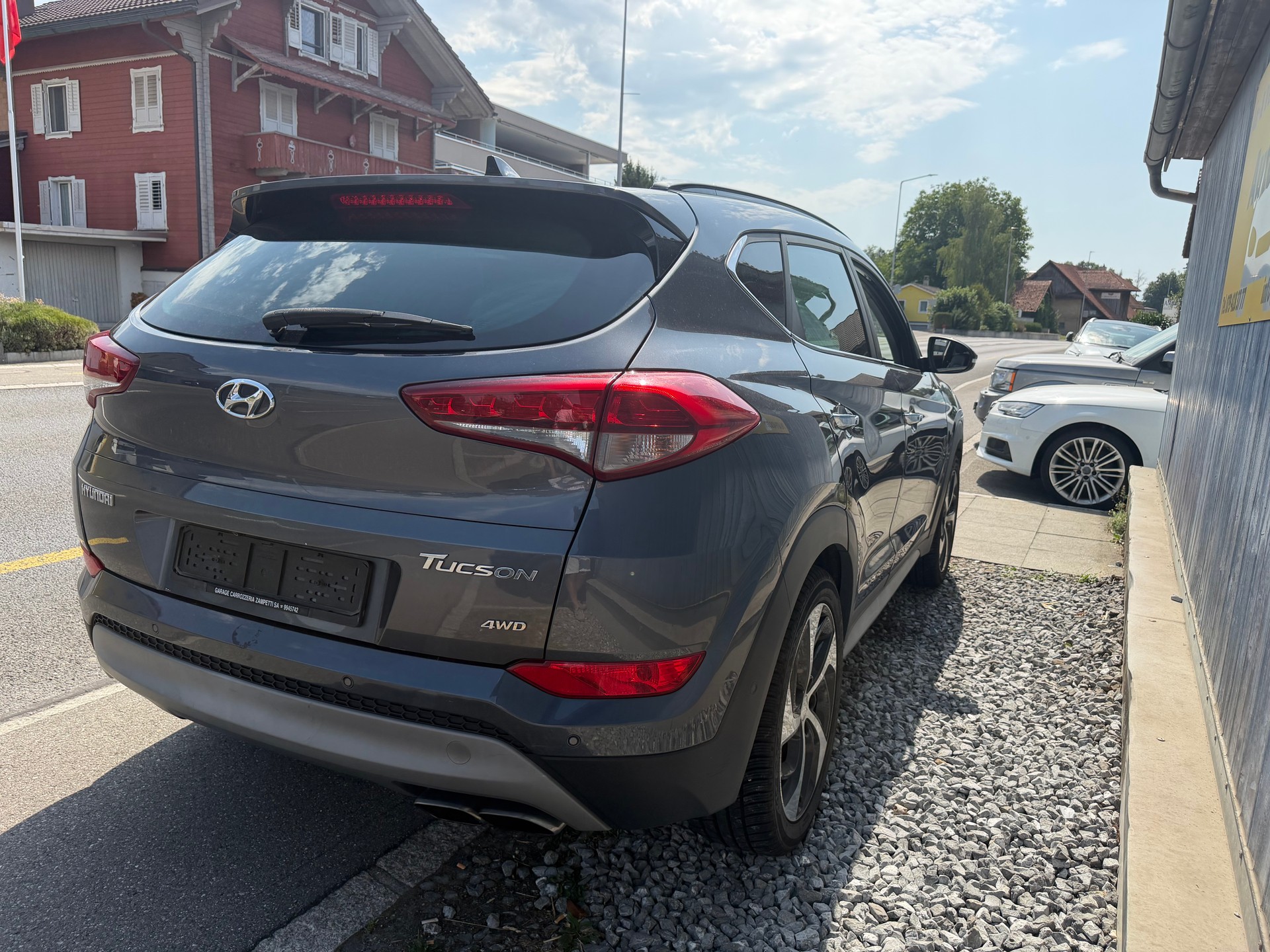 HYUNDAI Tucson 2.0 CRDI Vertex 4WD Automatic-image-5
