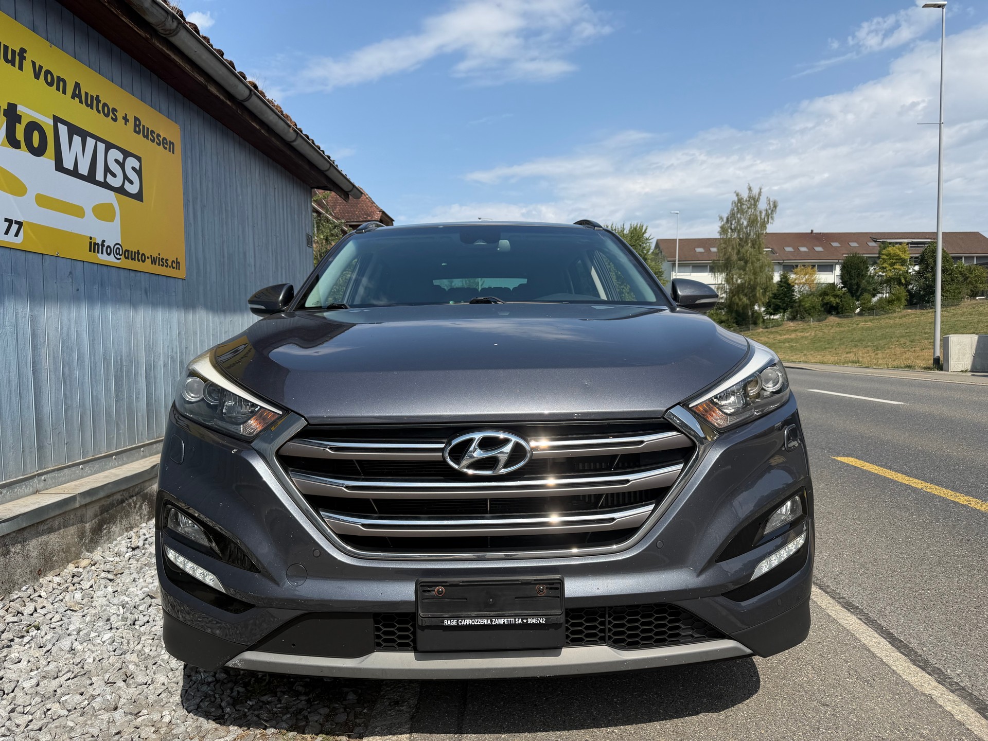 HYUNDAI Tucson 2.0 CRDI Vertex 4WD Automatic-image-3