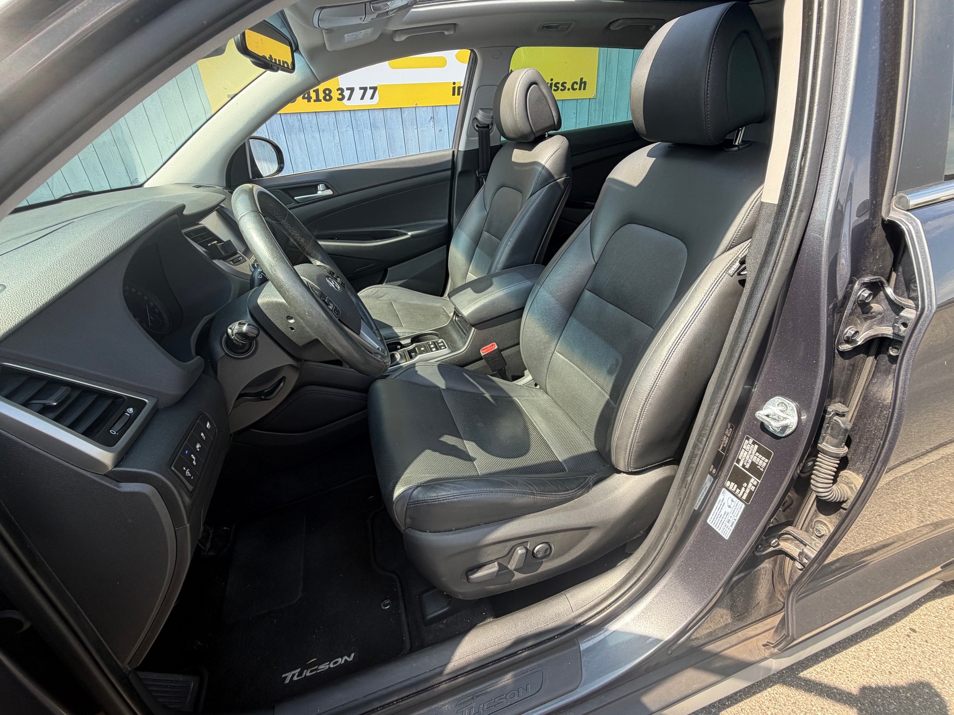 HYUNDAI Tucson 2.0 CRDI Vertex 4WD Automatic-image-8
