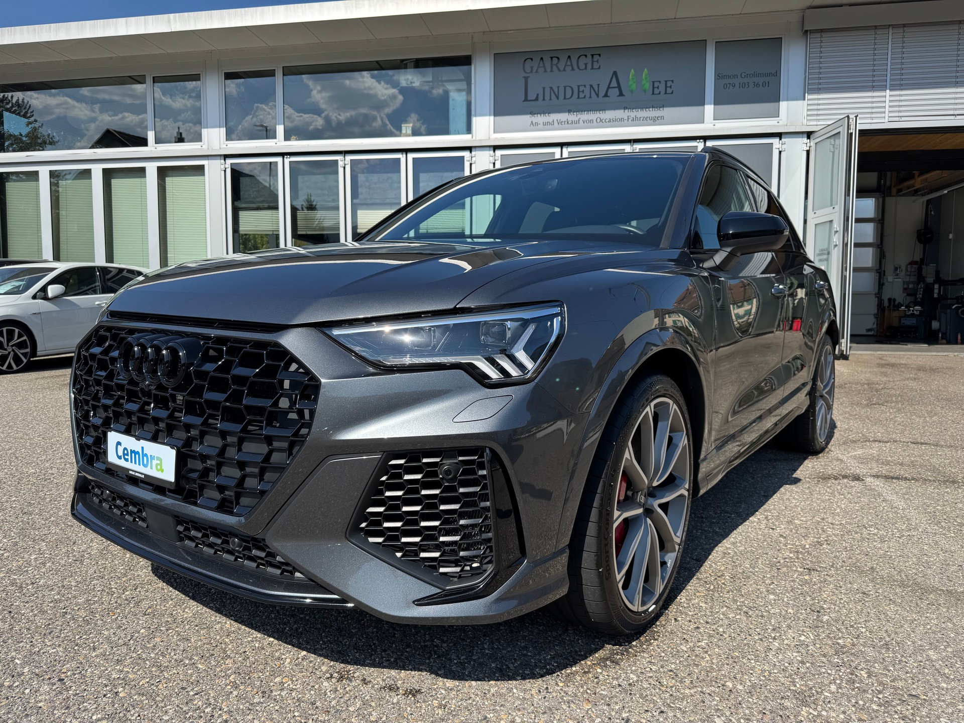 AUDI RS Q3 2.5 TFSI quattro S tronic-image-0