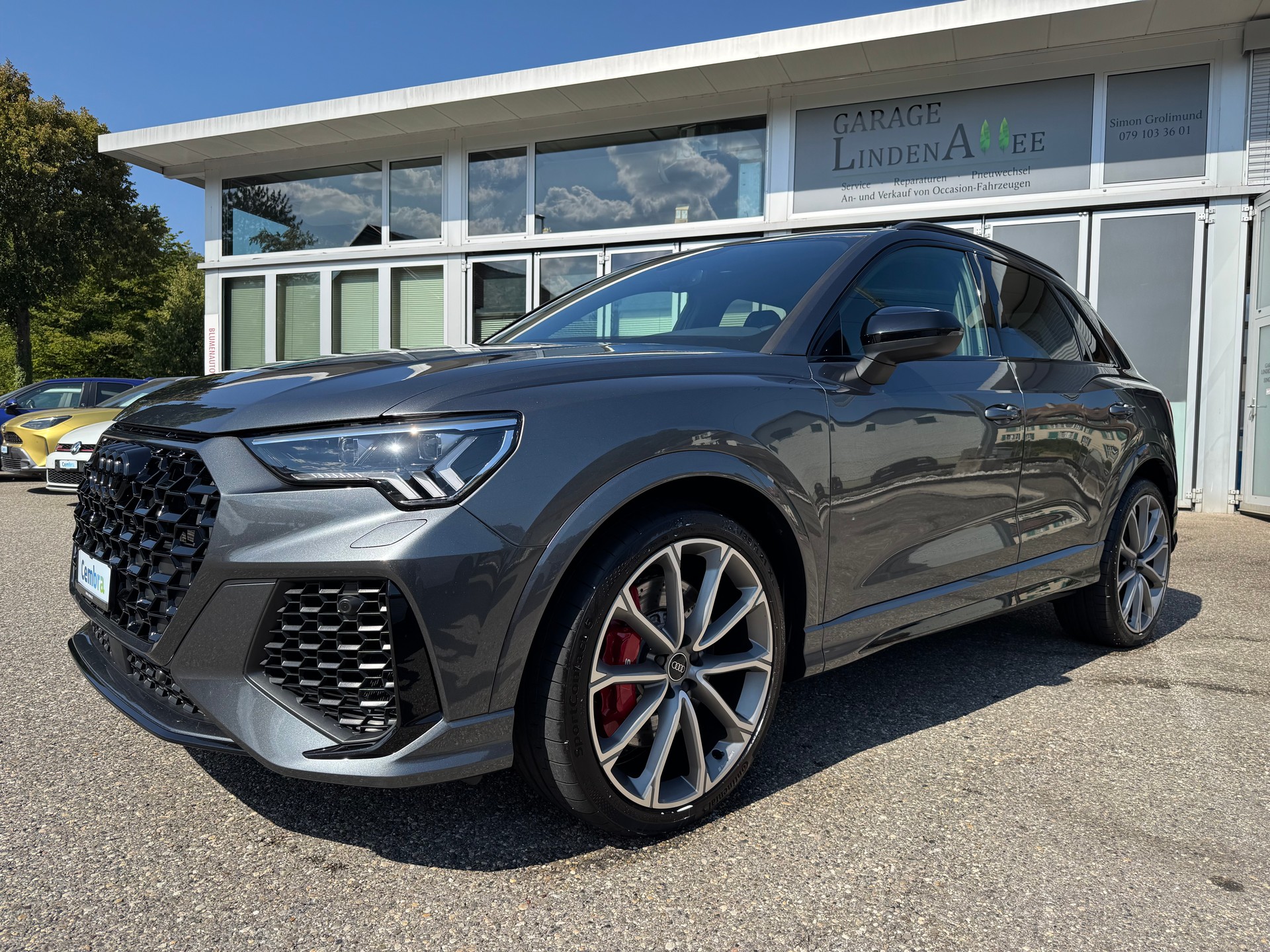 AUDI RS Q3 2.5 TFSI quattro S tronic-image-2