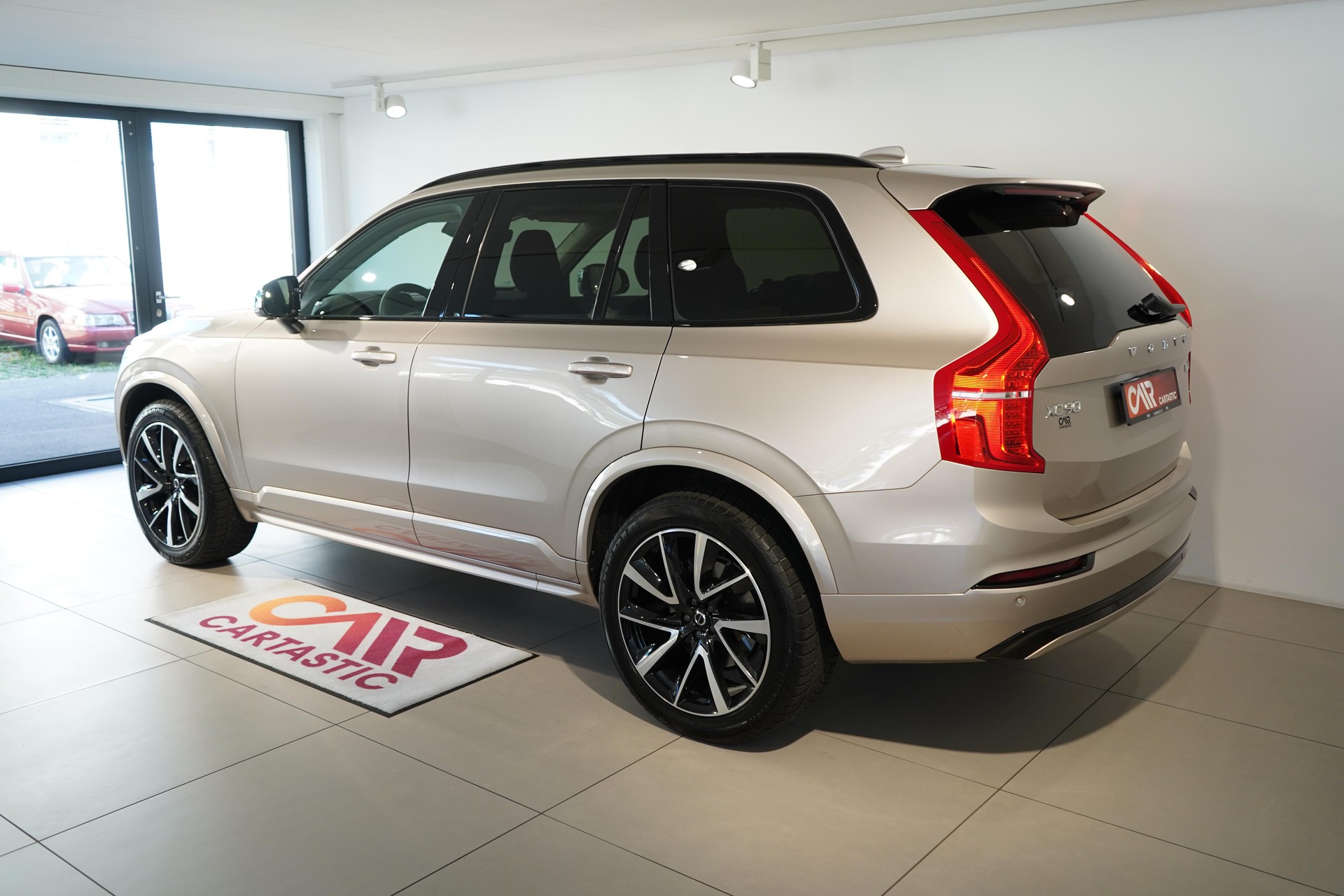 VOLVO XC90 2.0 B5 MH Plus Dark 7P. AWD-image-2
