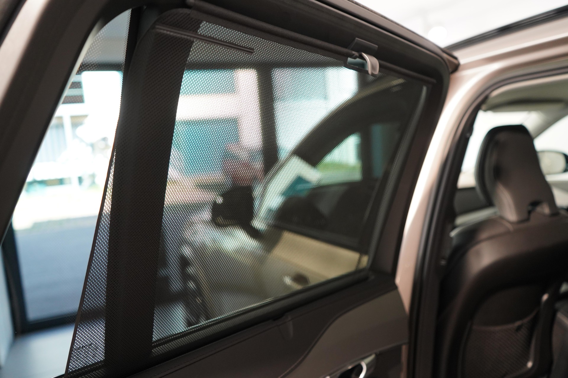 VOLVO XC90 2.0 B5 MH Plus Dark 7P. AWD-image-17