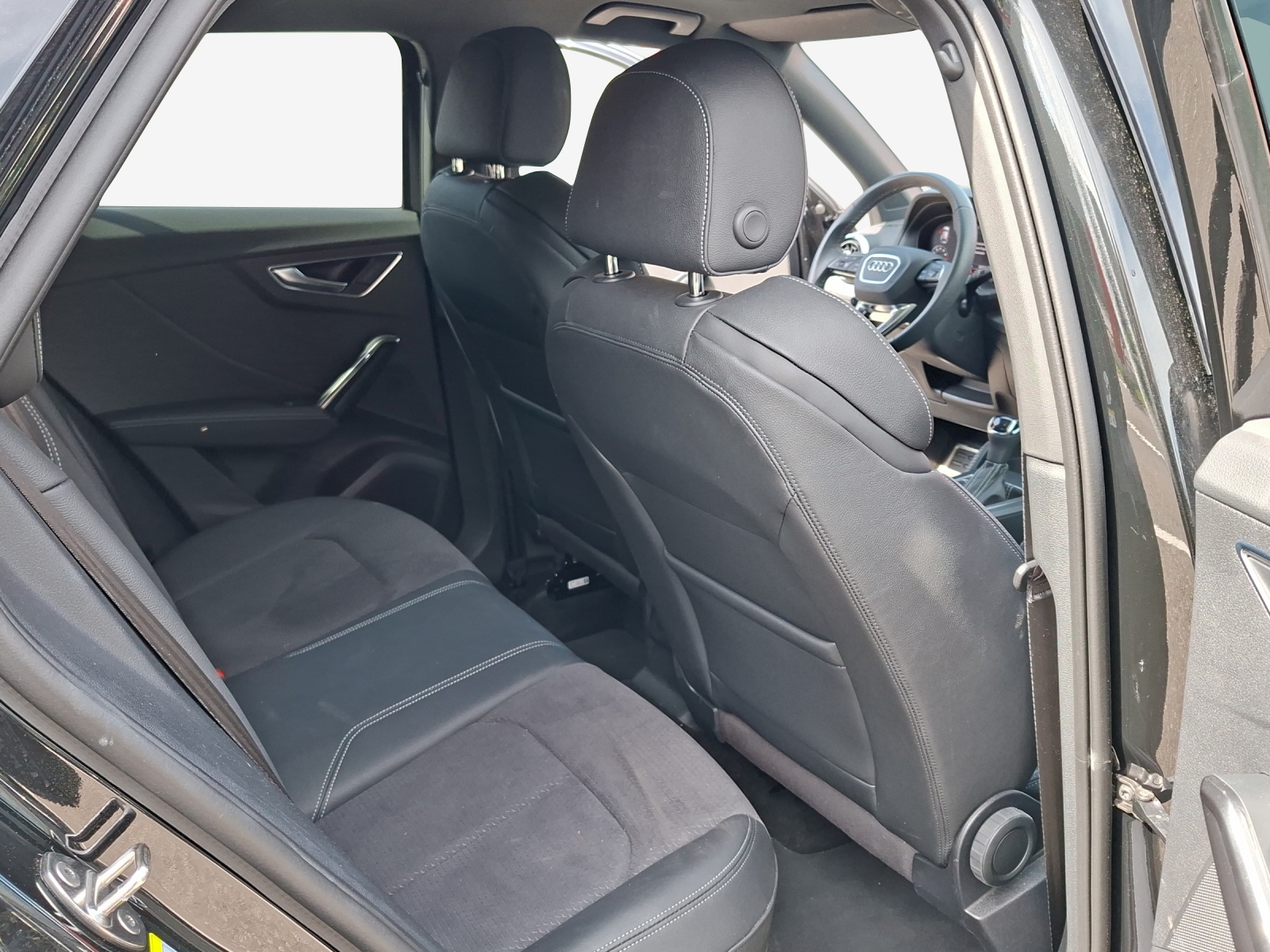 AUDI Q2 40 TFSI S line Attraction quattro S-tronic-image-13