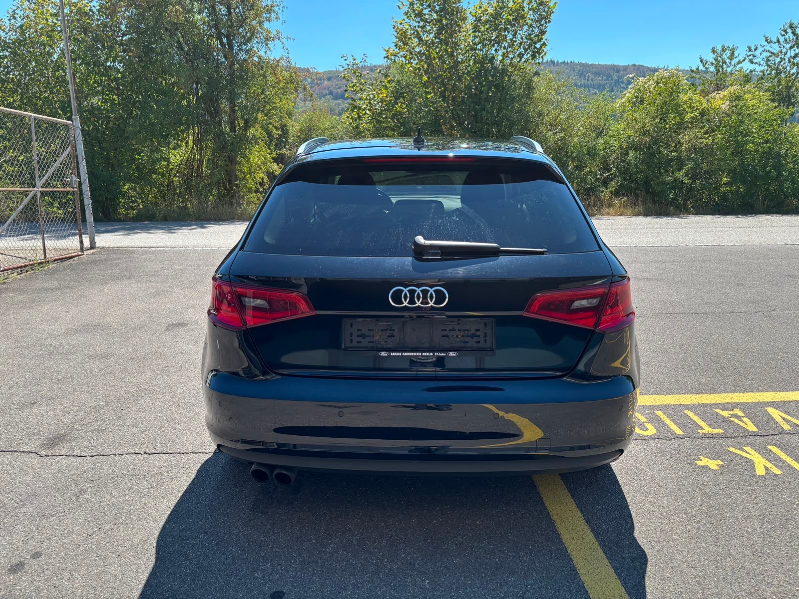 AUDI A3 Sportback 1.4 TFSI Ambition-image-4