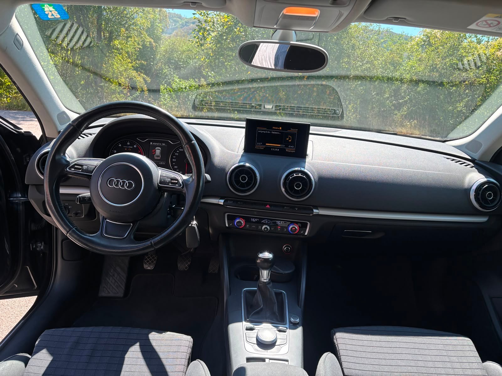 AUDI A3 Sportback 1.4 TFSI Ambition-image-7