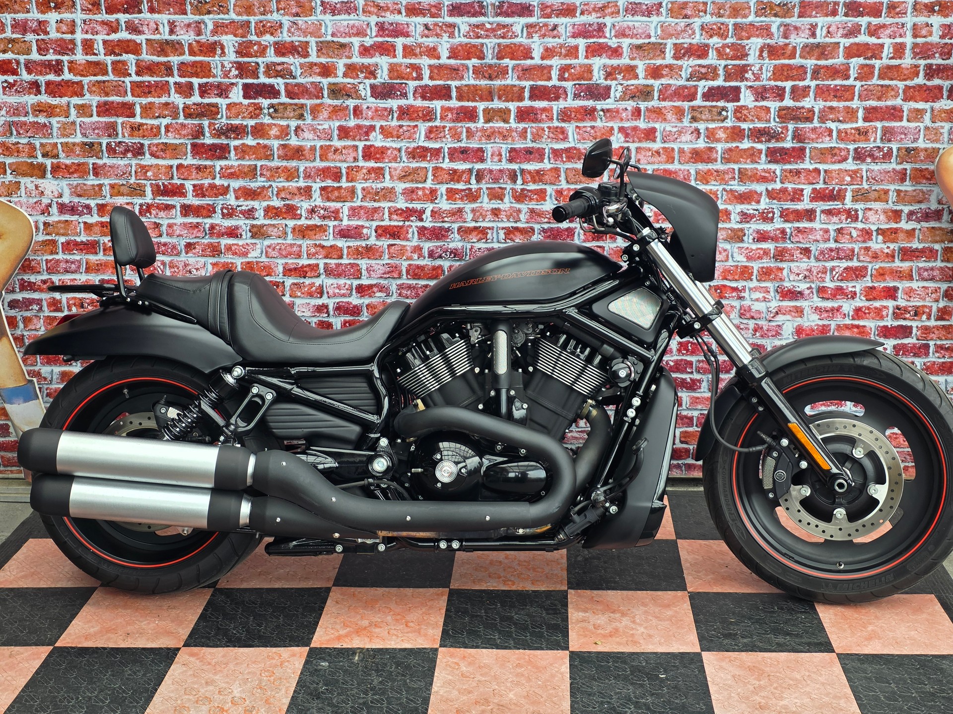 HARLEY-DAVIDSON VRSCDX Night Rod Special ABS-showroom-element-2