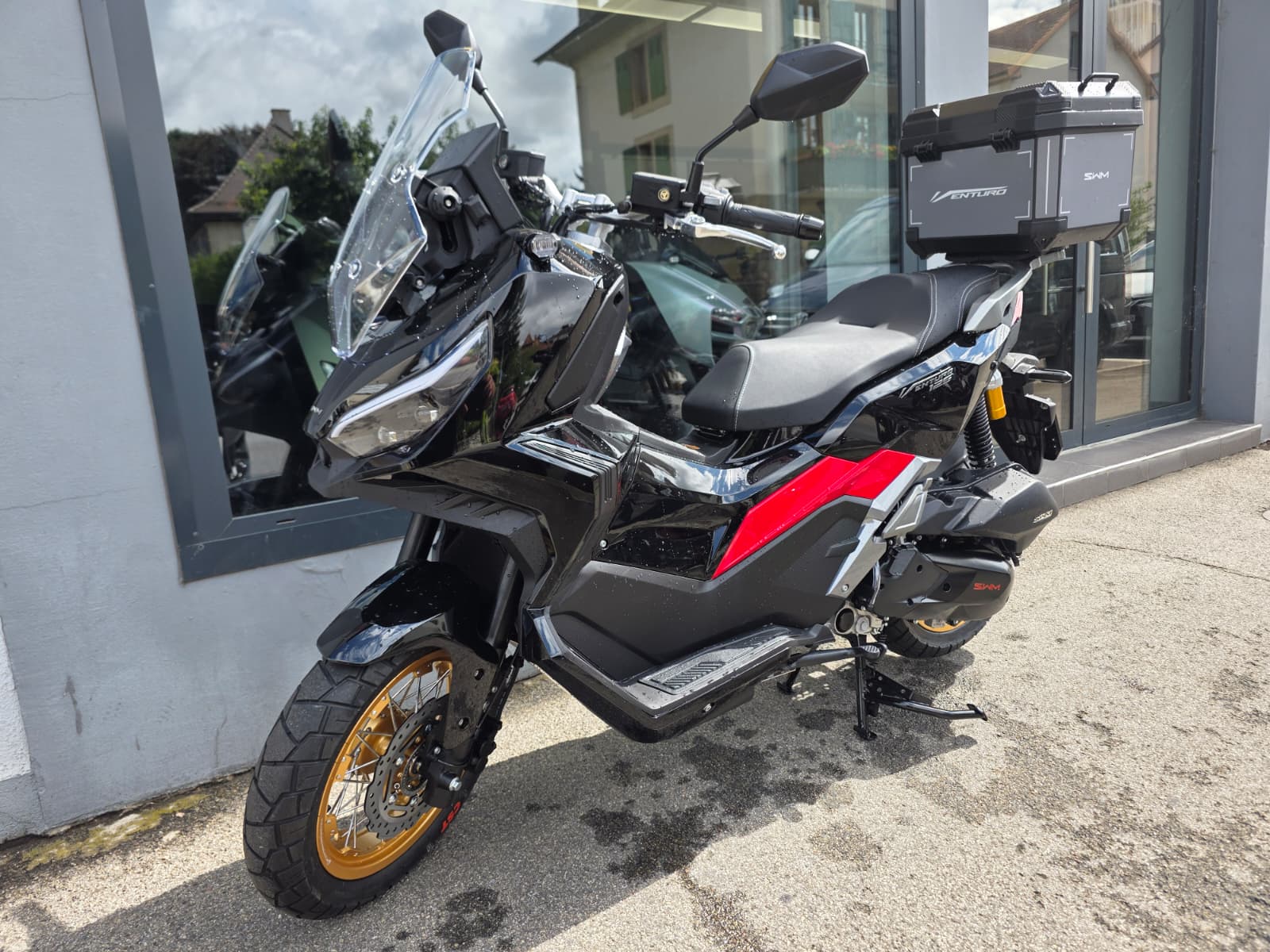 SWM VENTURO 125-showroom-element-3