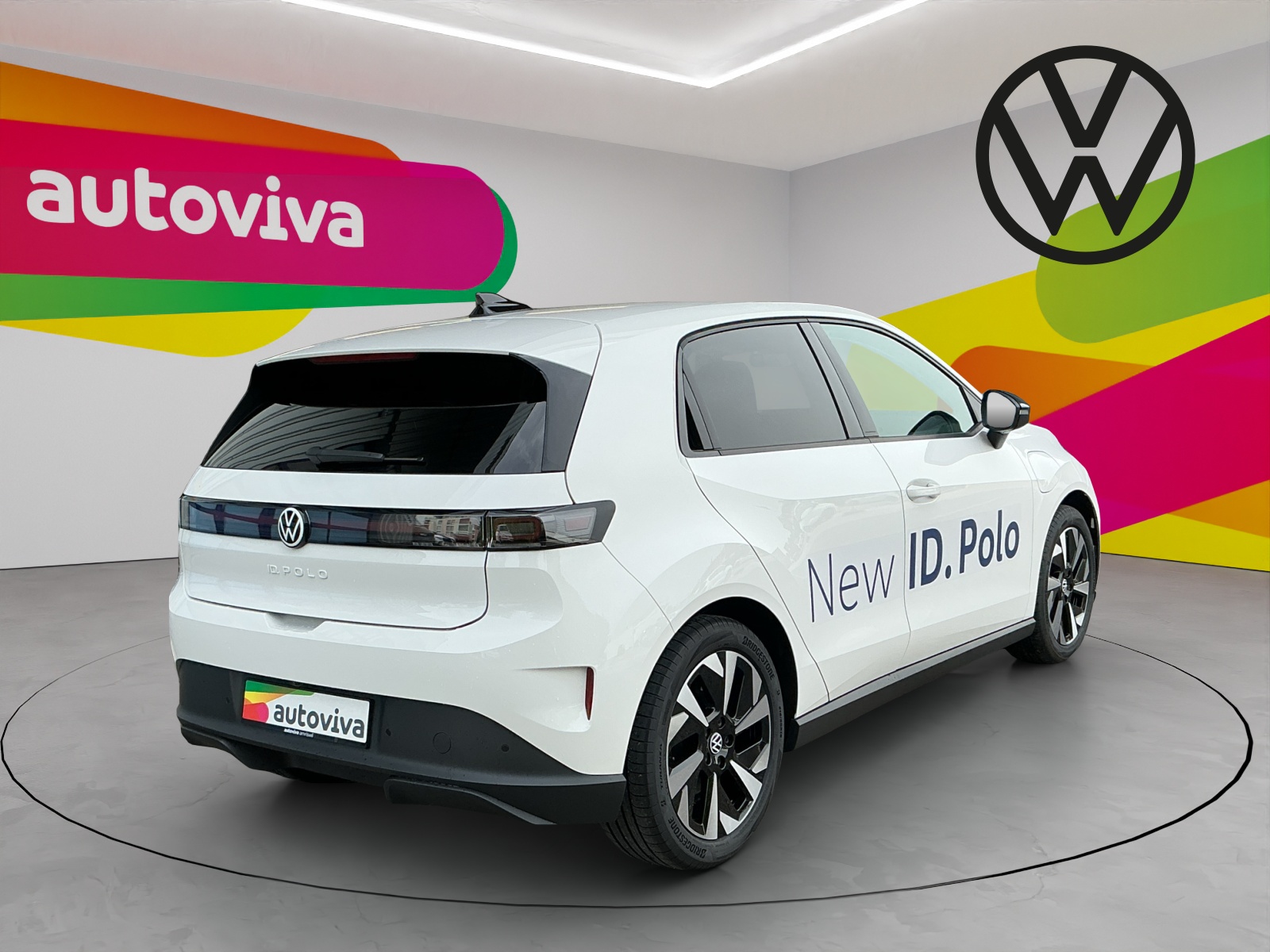 VW ID.Polo 52 kWh Life Edition One-showroom-element-2