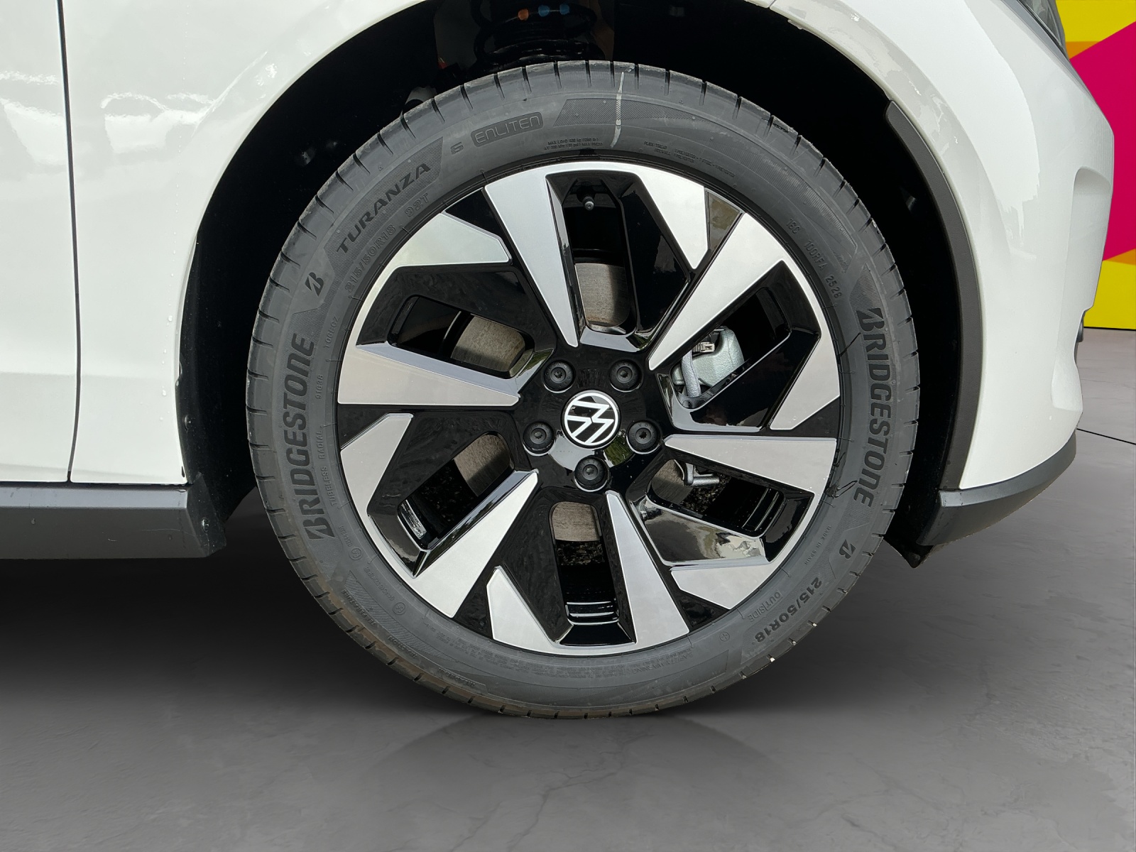 VW ID.Polo 52 kWh Life Edition One-image-11