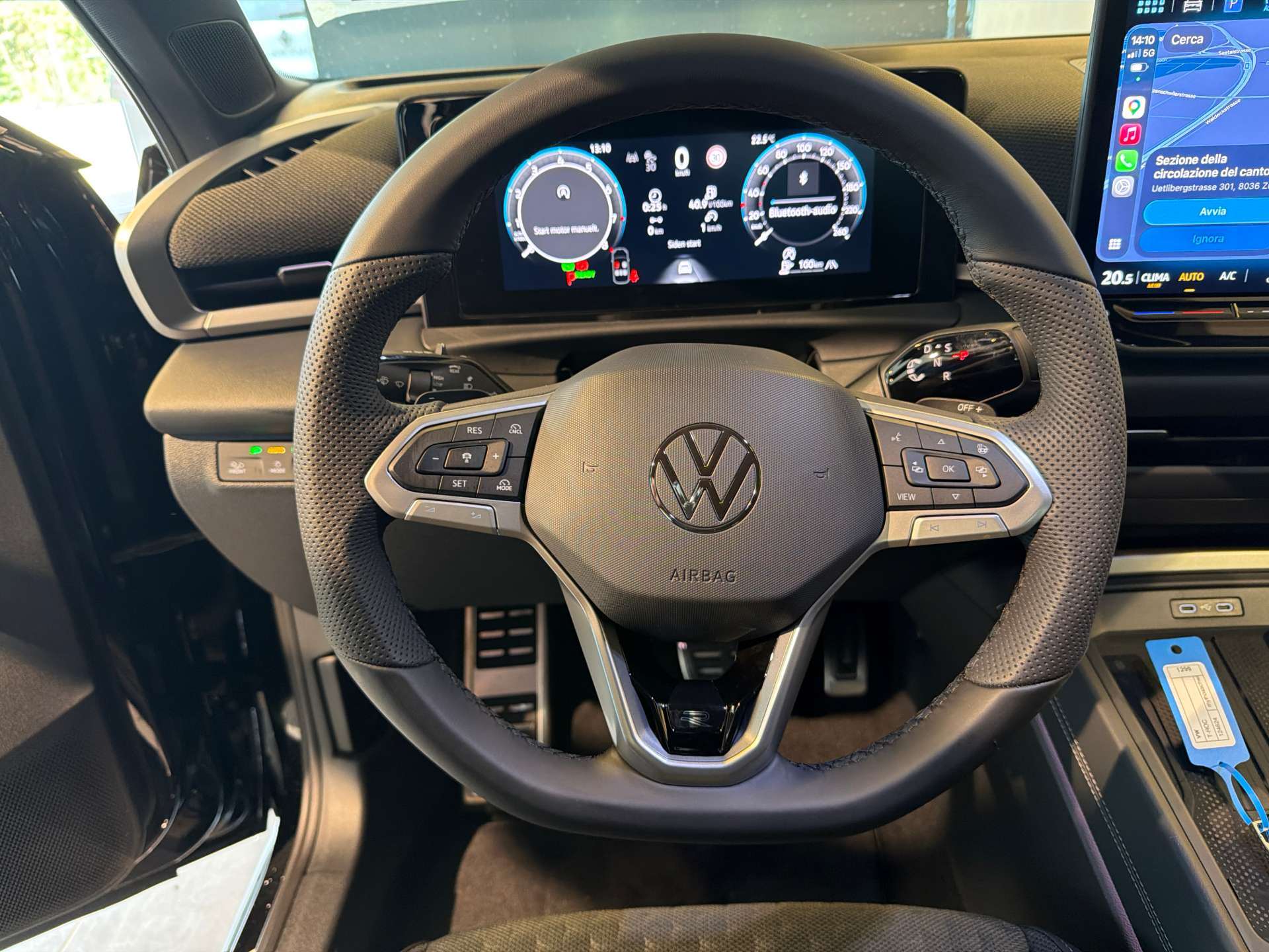 VW T-Roc 1.5 eTSi mHEV R-Line DSG-Automat-image-15