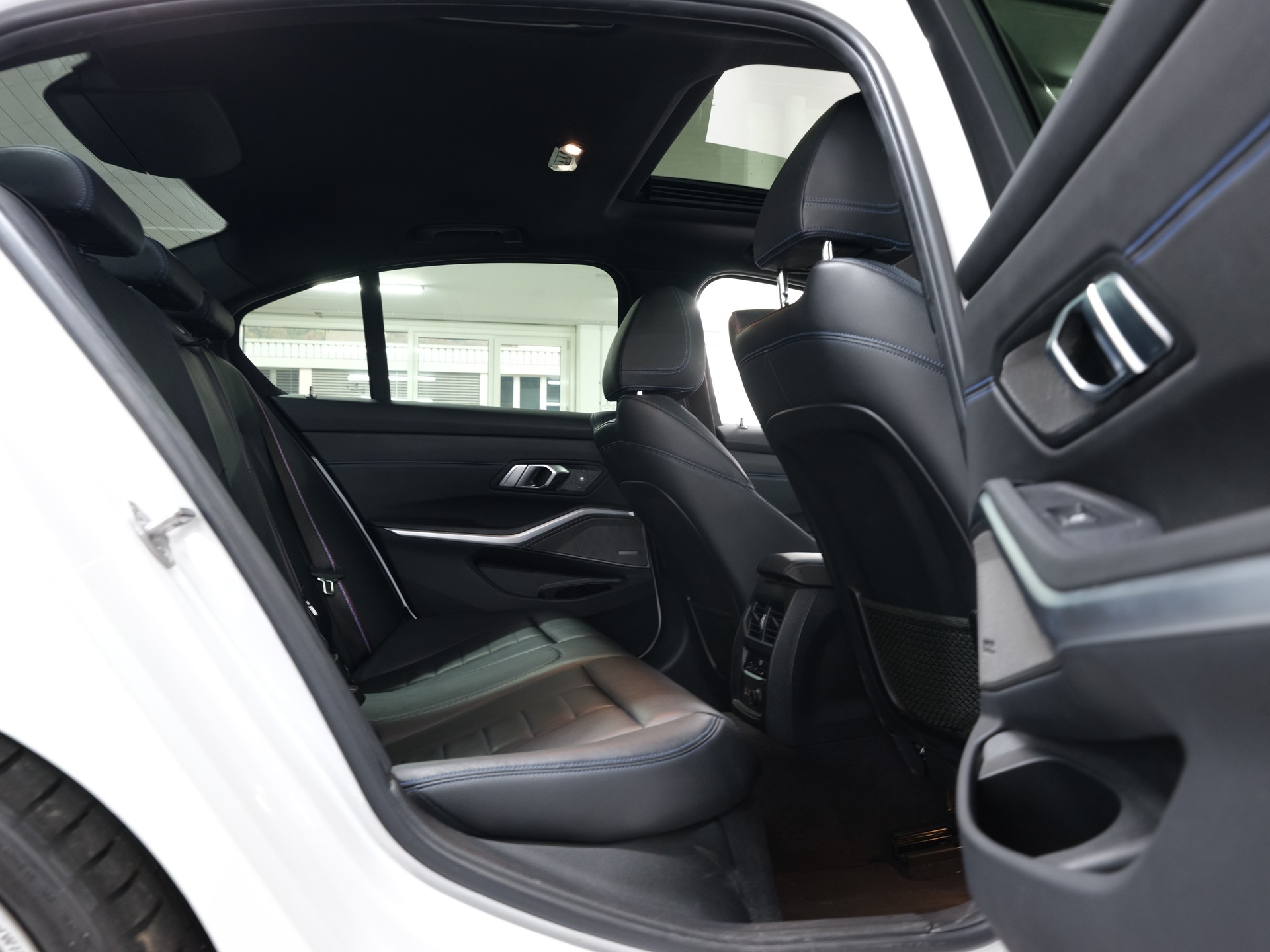 BMW M340i xDrive Steptronic *Sportabgassanlage* *360 Kamera* *Harman & Kardon*-image-25