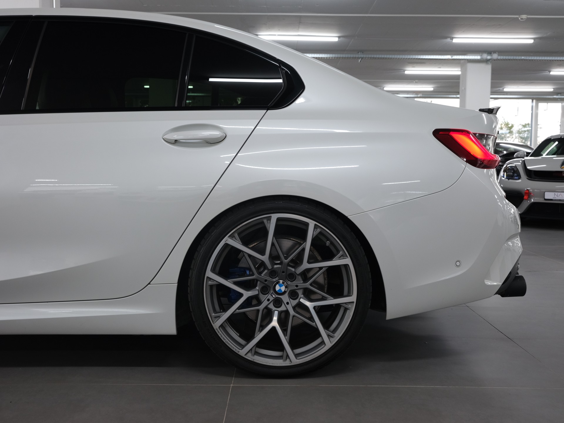 BMW M340i xDrive Steptronic *Sportabgassanlage* *360 Kamera* *Harman & Kardon*-image-14