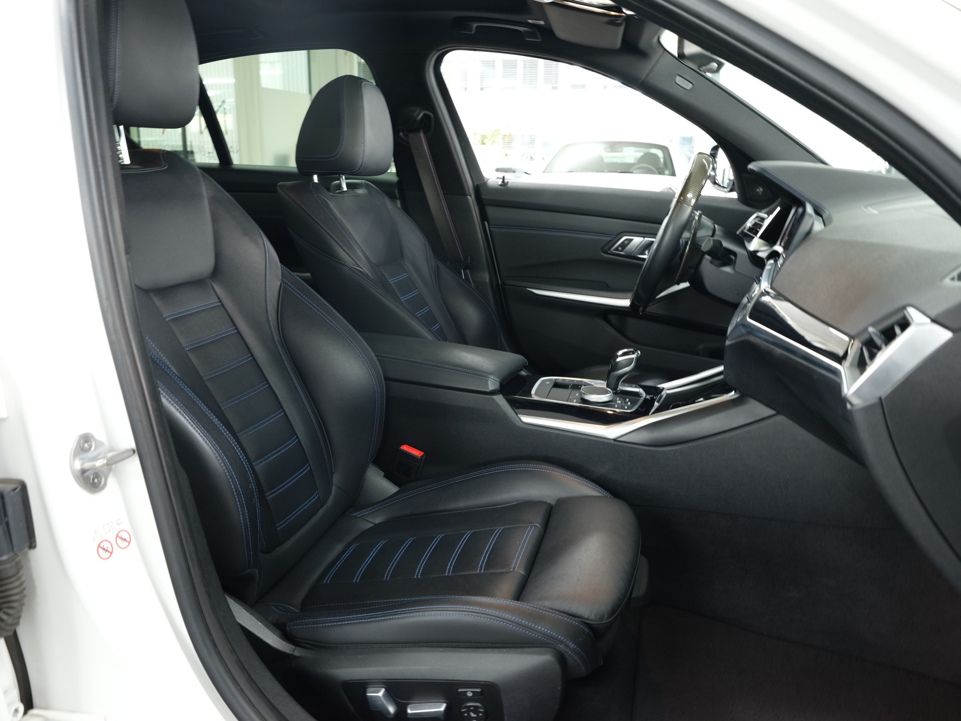 BMW M340i xDrive Steptronic *Sportabgassanlage* *360 Kamera* *Harman & Kardon*-image-29