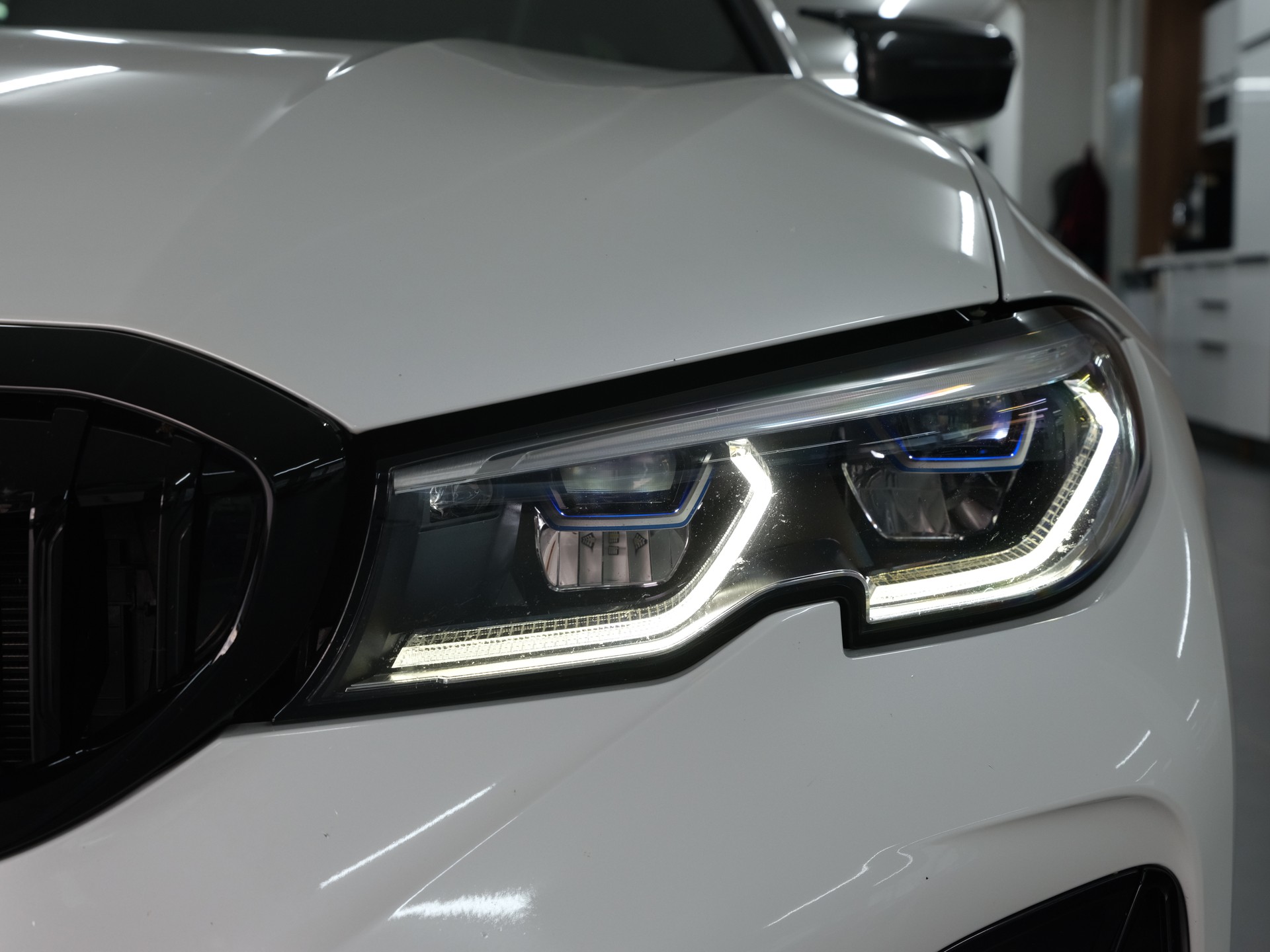 BMW M340i xDrive Steptronic *Sportabgassanlage* *360 Kamera* *Harman & Kardon*-image-11