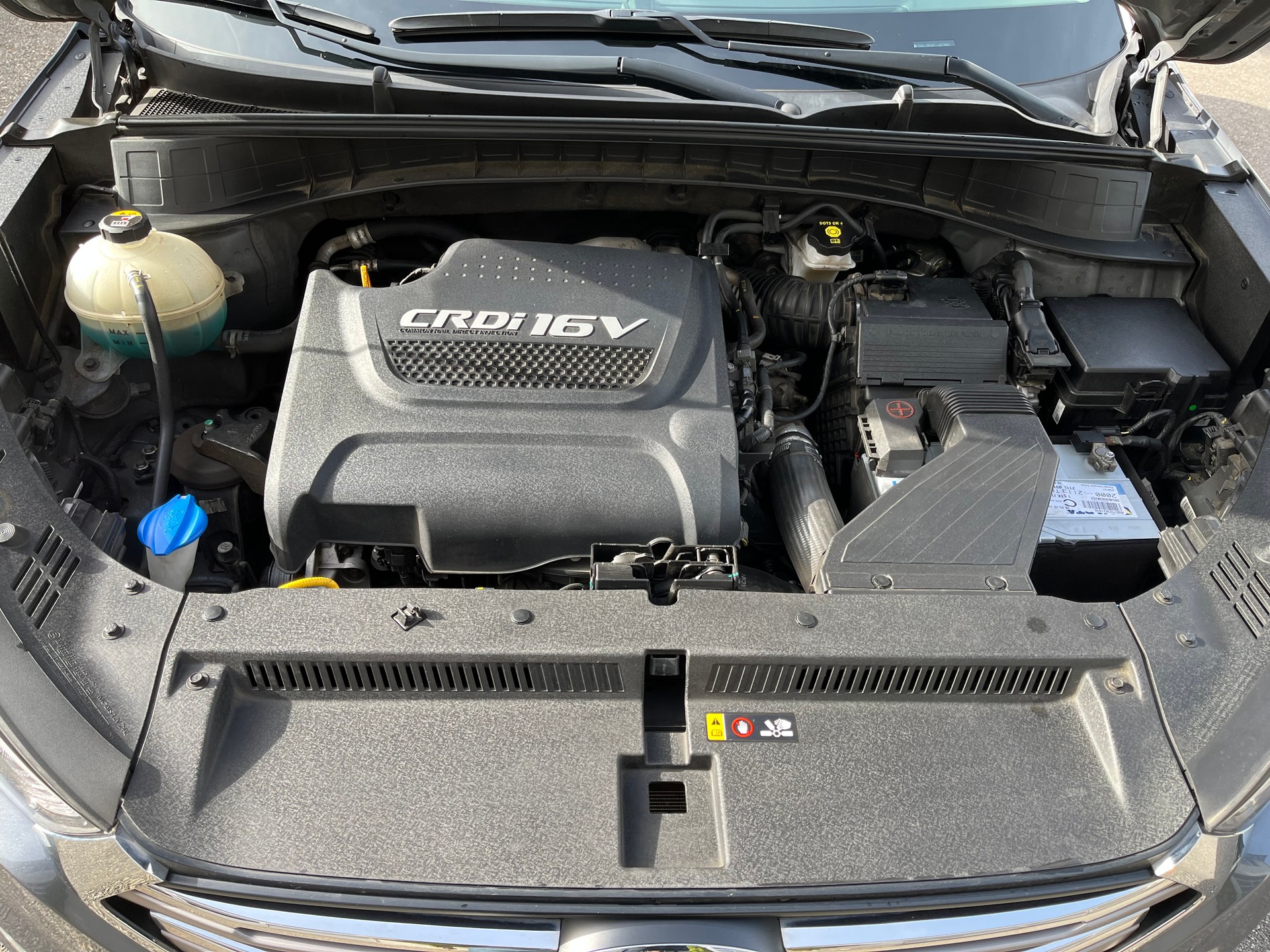HYUNDAI Tucson 2.0 CRDI Vertex 4WD Automatic-image-3