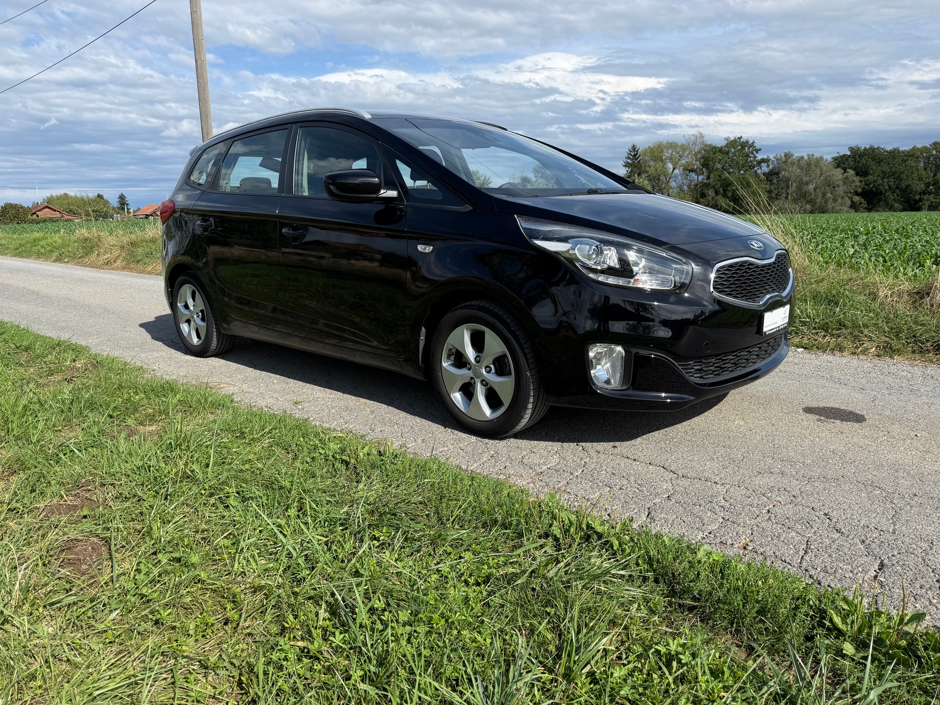 KIA Carens 1.6 GDI Dynamyc Edition 7 Place-image-1