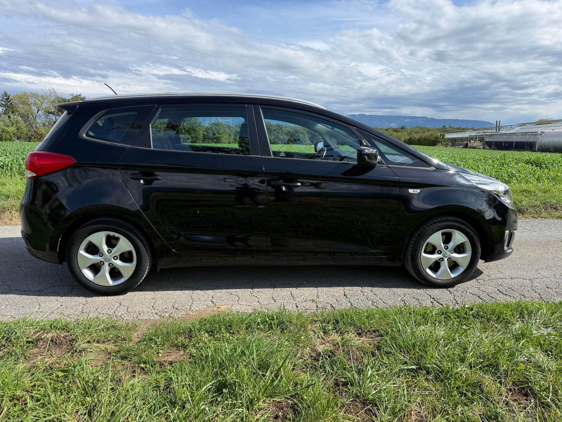 KIA Carens 1.6 GDI Dynamyc Edition 7 Place-image-5