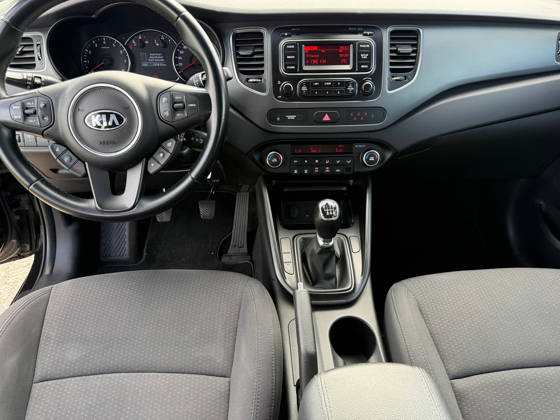 KIA Carens 1.6 GDI Dynamyc Edition 7 Place-image-7