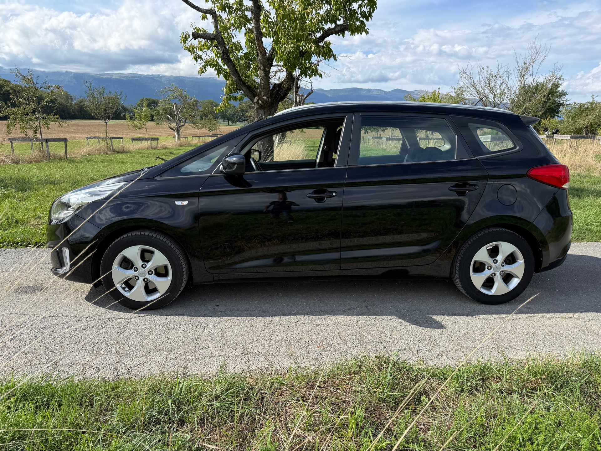 KIA Carens 1.6 GDI Dynamyc Edition 7 Place-image-4