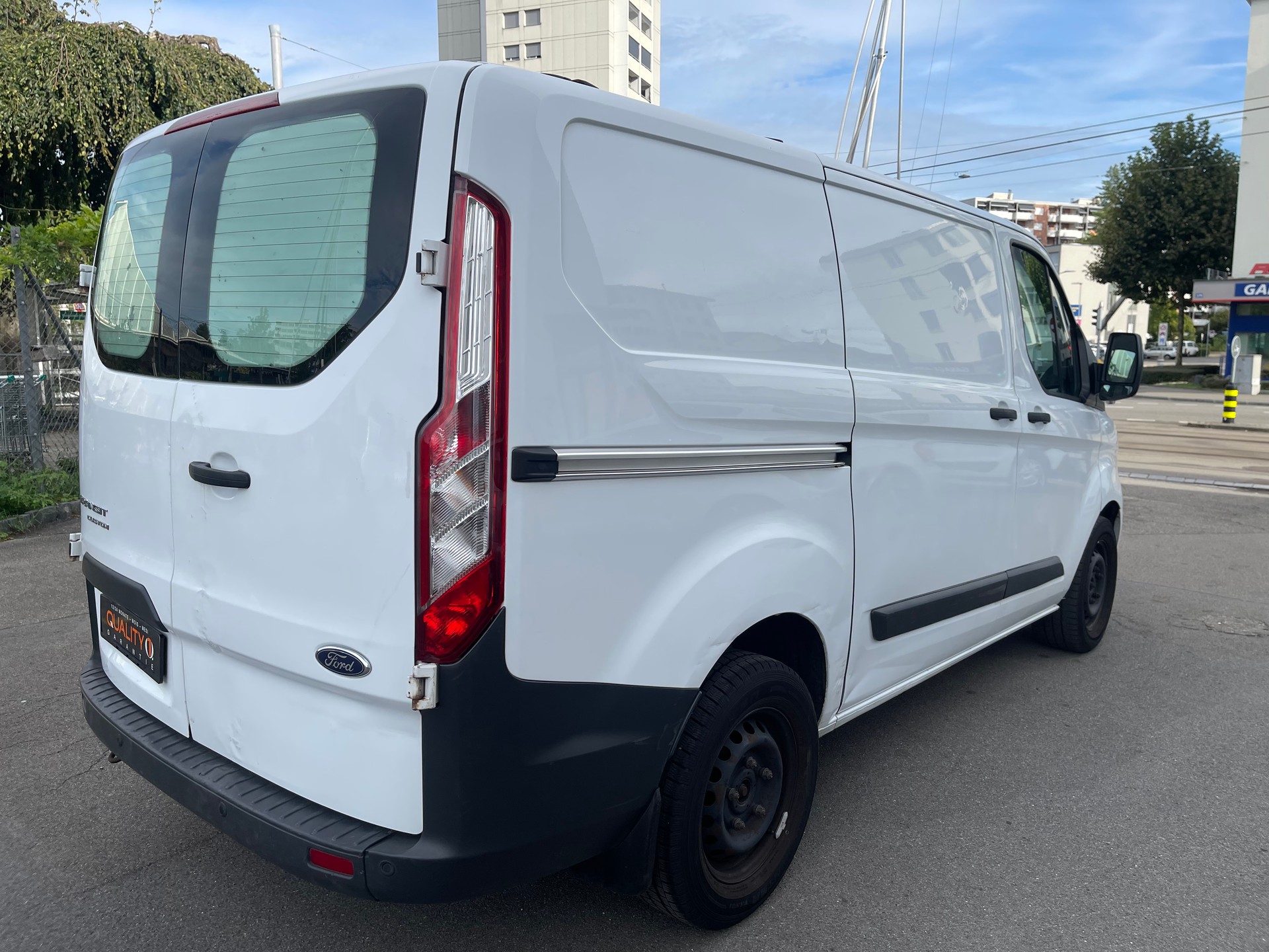 FORD Transit Custom Van 270 L1H1 Trend SelectShift A-image-4