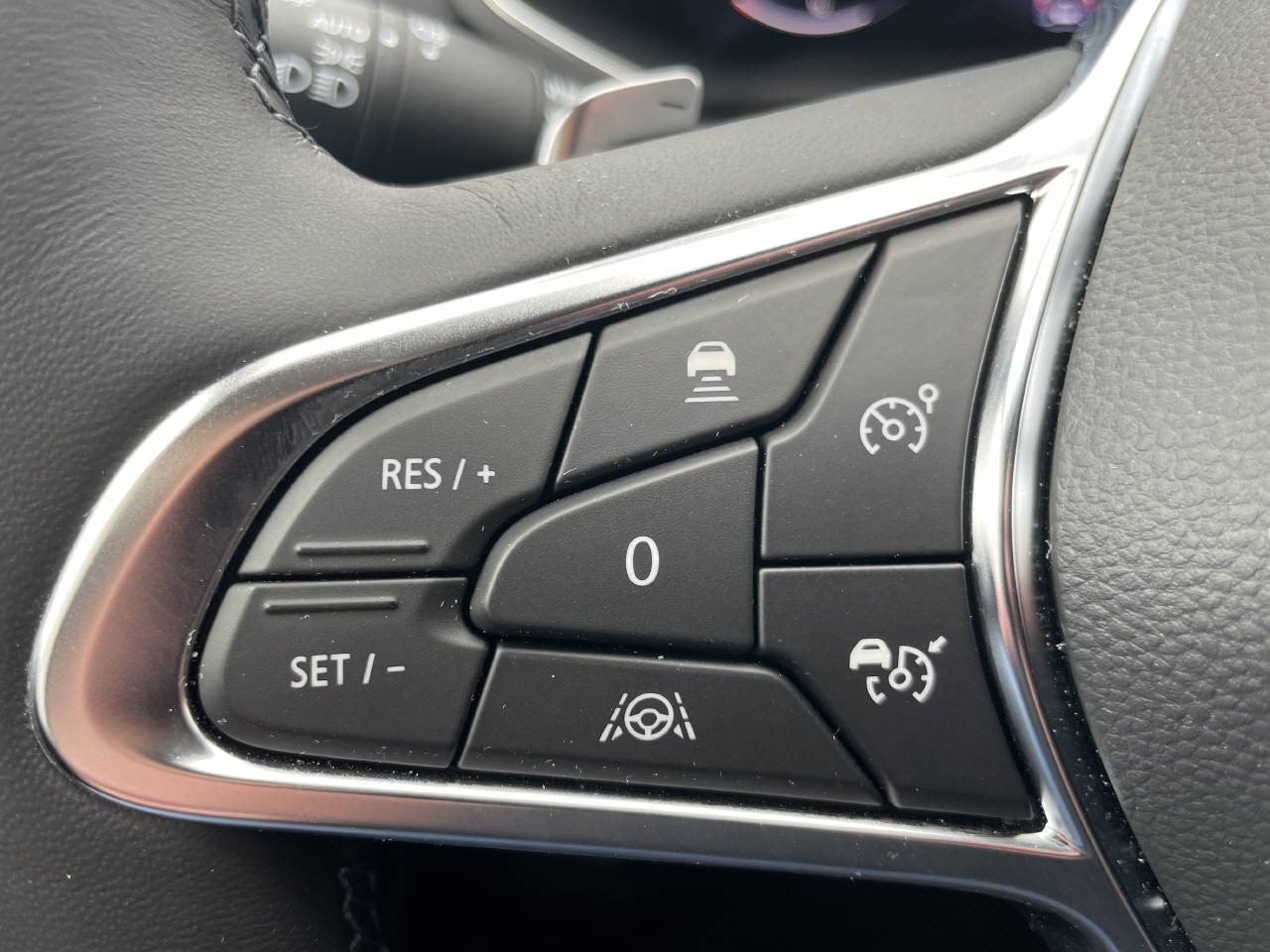 RENAULT Captur 1.3 TCe 140 Initiale EDC ERSATZWAGEN-image-14