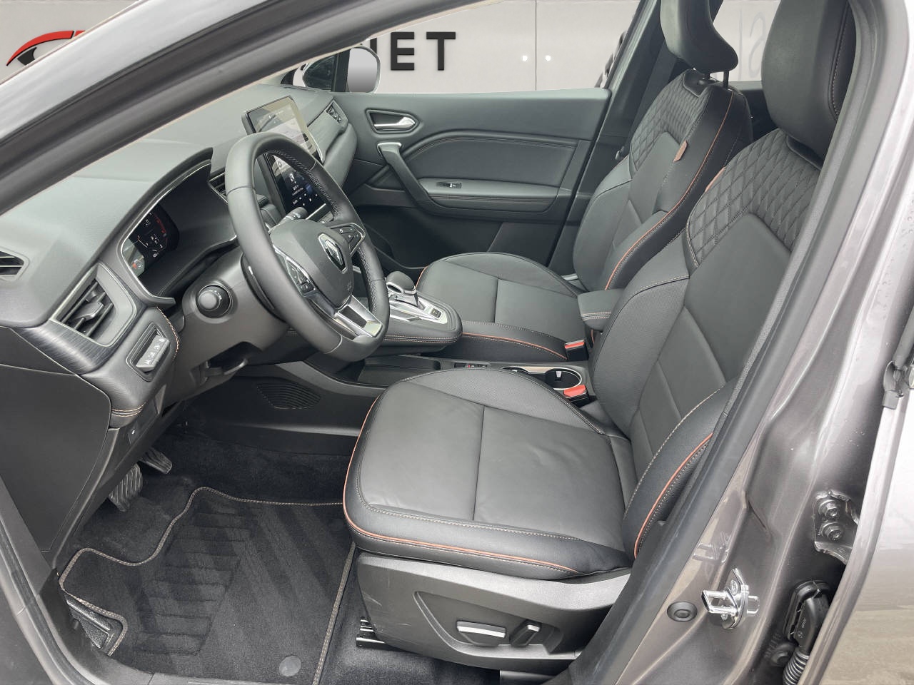 RENAULT Captur 1.3 TCe 140 Initiale EDC ERSATZWAGEN-image-4