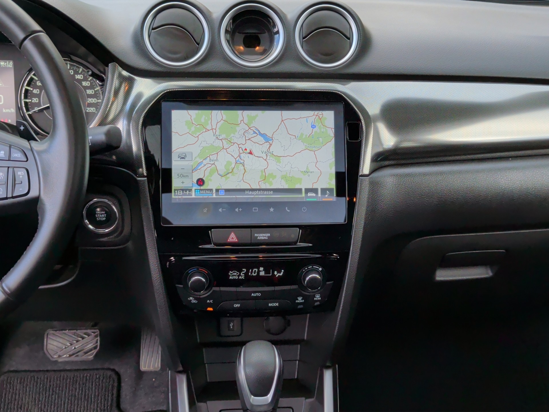 SUZUKI Vitara 1.5 Hybrid Piz Sulai Top 4x4 AGS-image-10