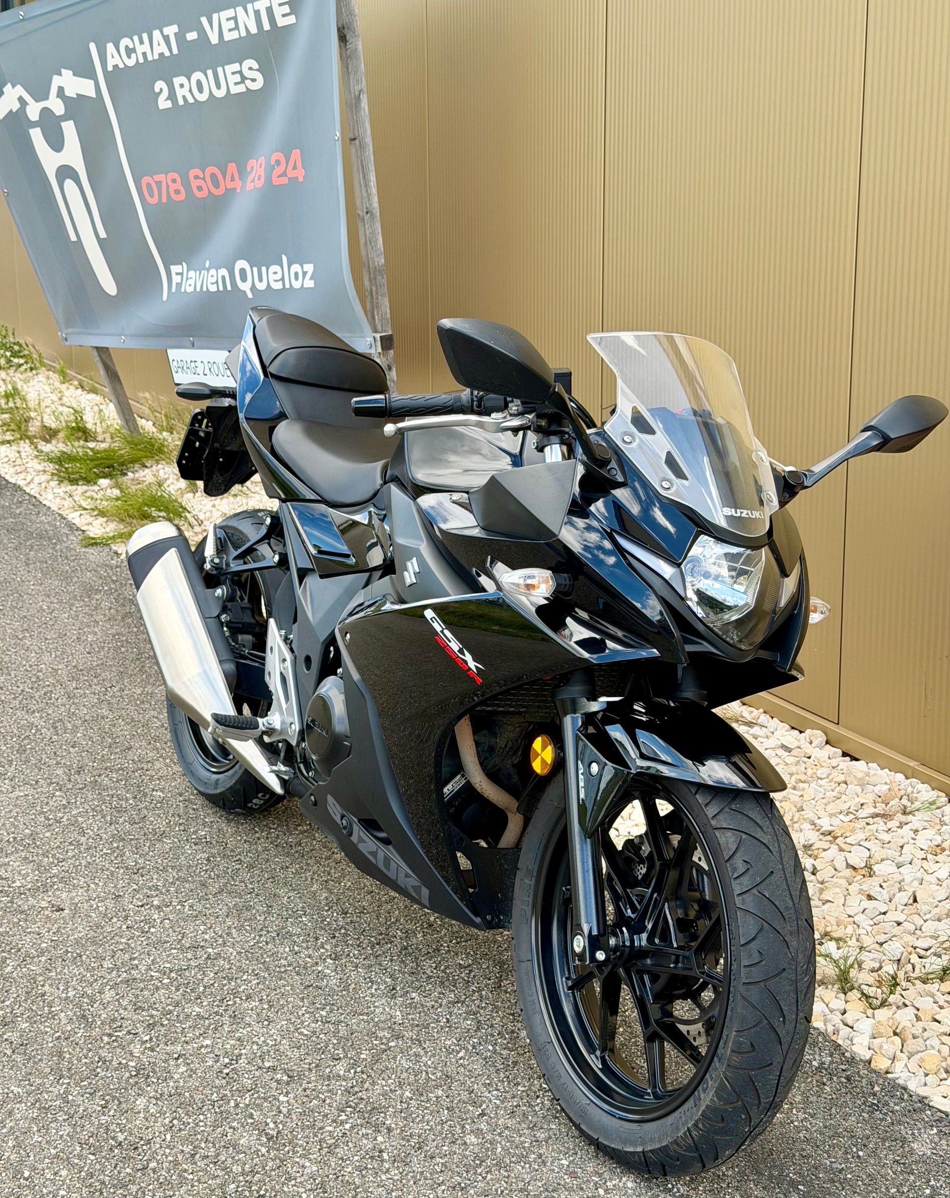 SUZUKI GSX-R 250 L7