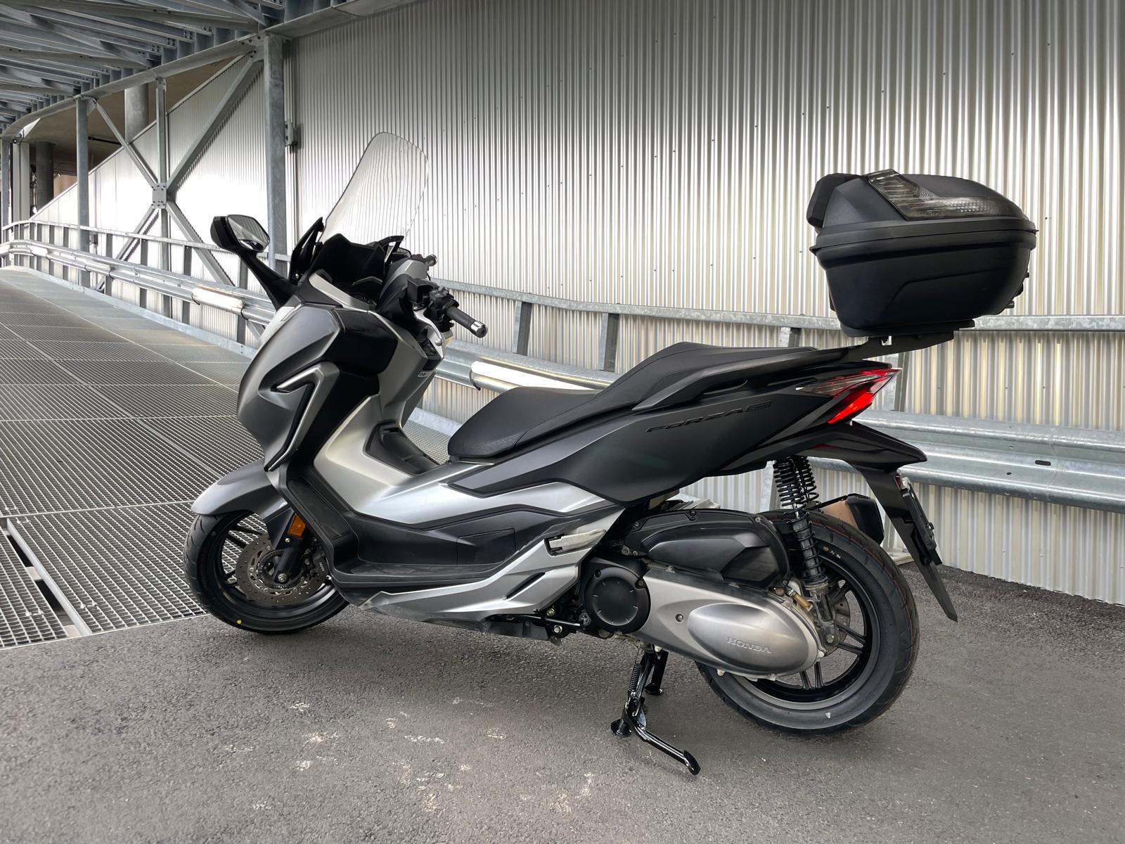 HONDA NSS 300 Forza ABS-showroom-element-2