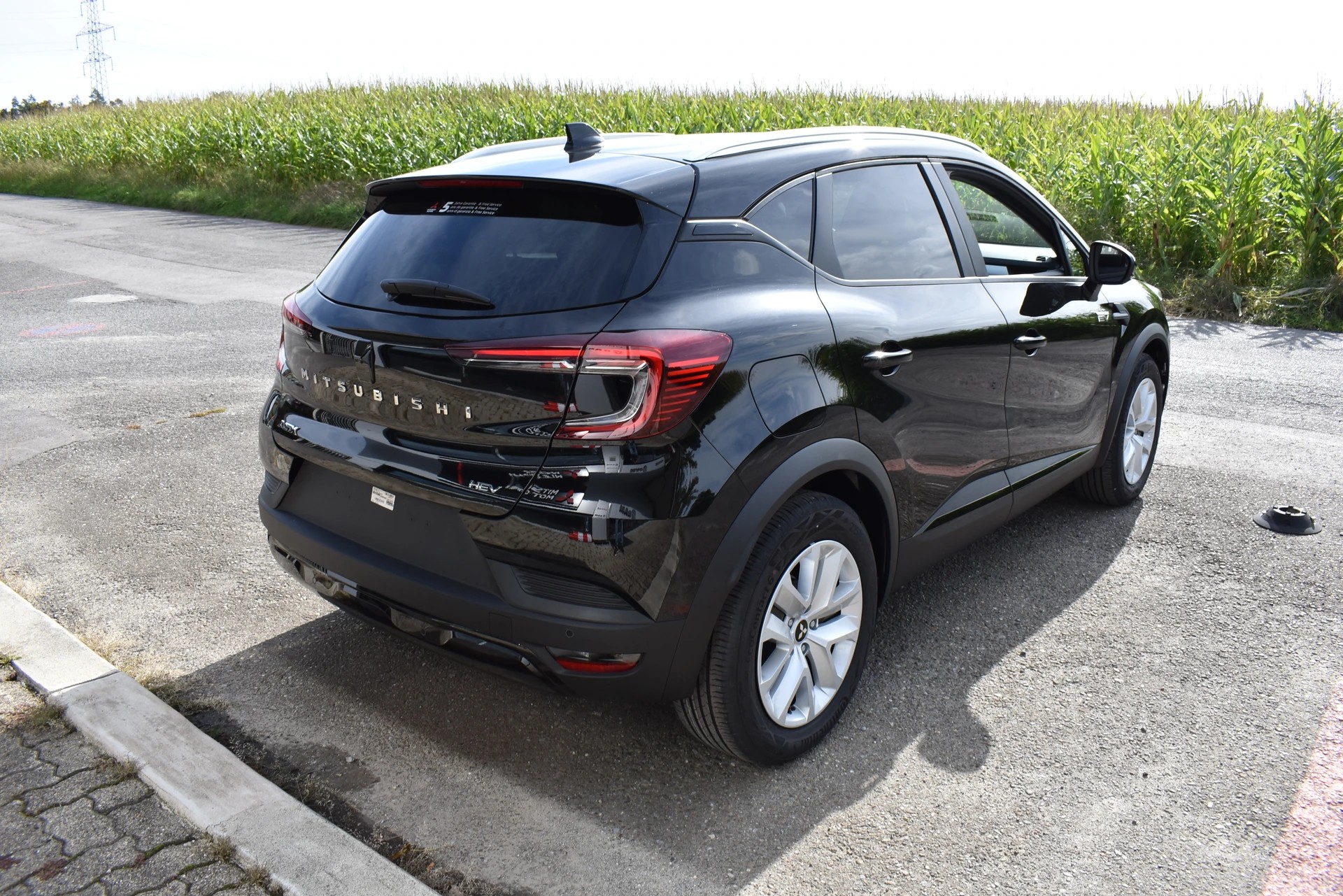 MITSUBISHI ASX 1.6 HEV Invite-image-6