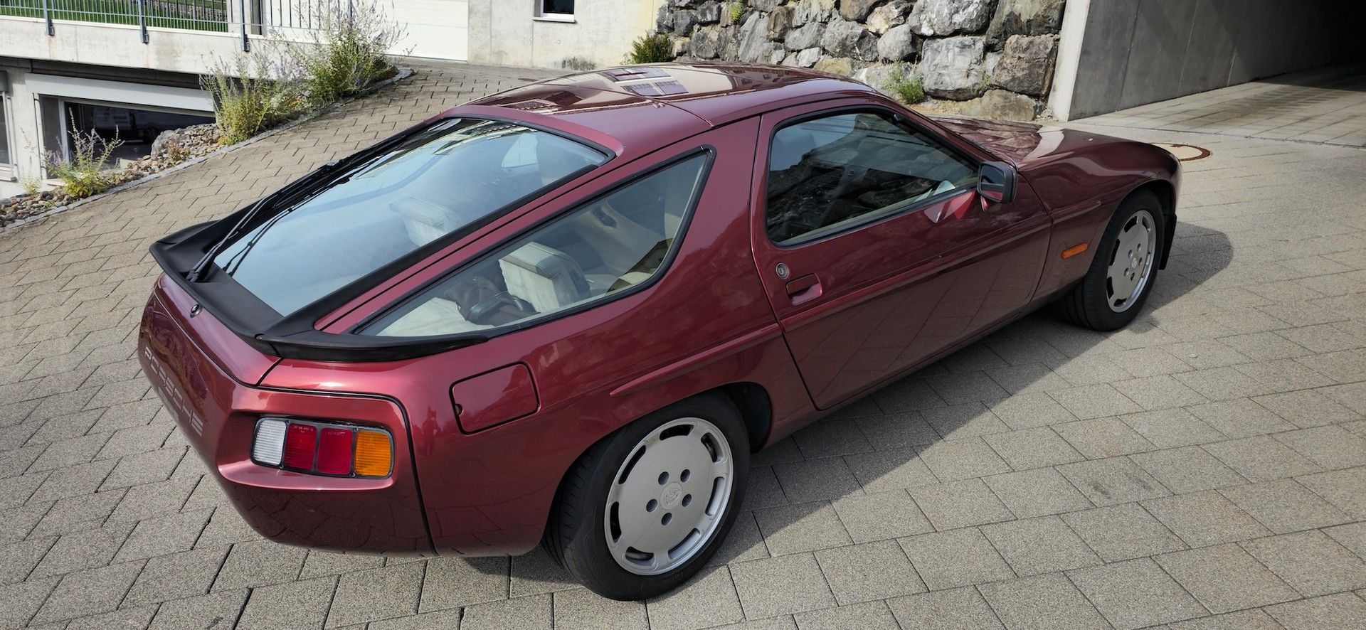 PORSCHE S 4.7 - Veteran-image-0