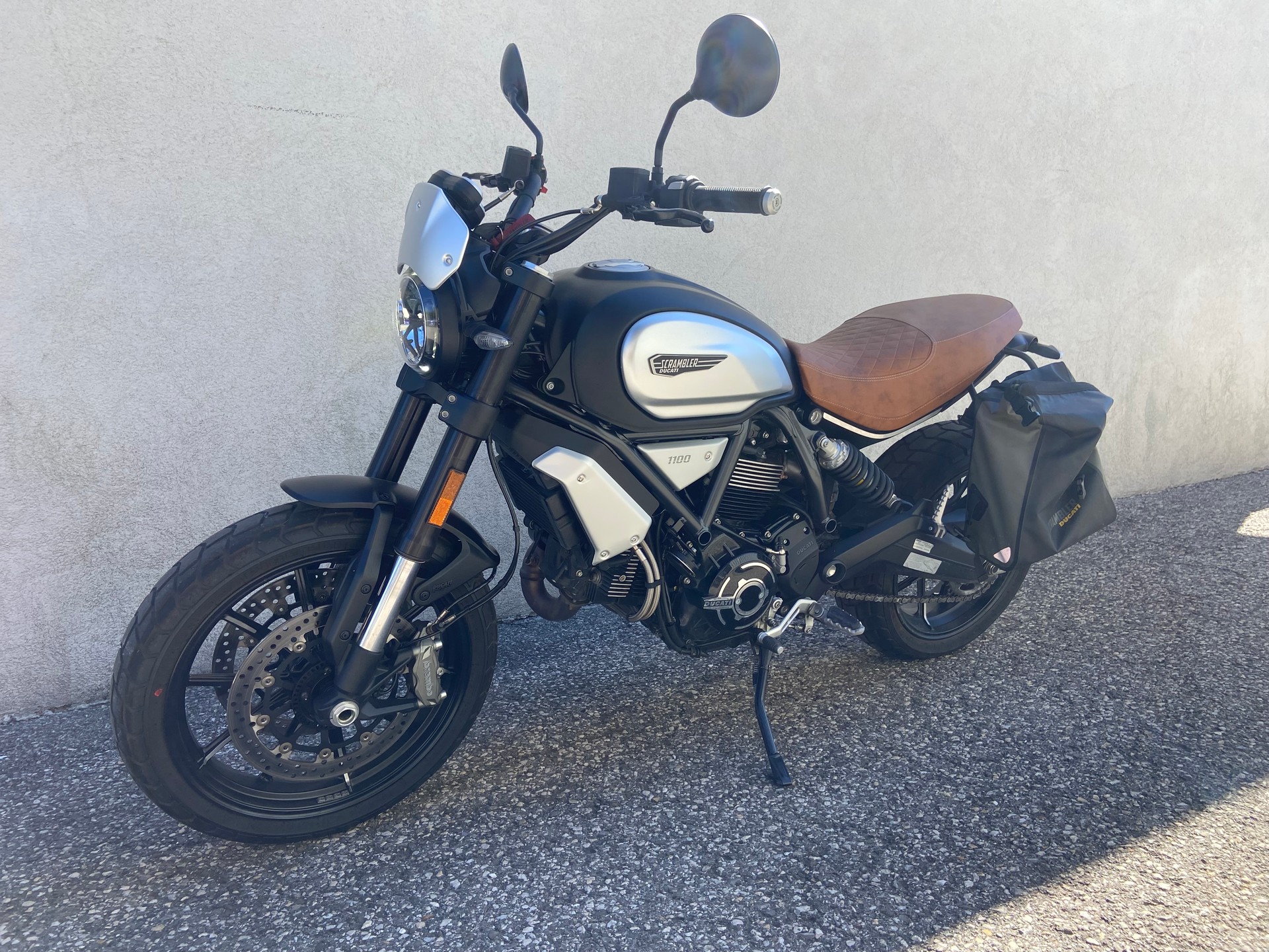 DUCATI Scrambler 1100 Dark Pro-image-2