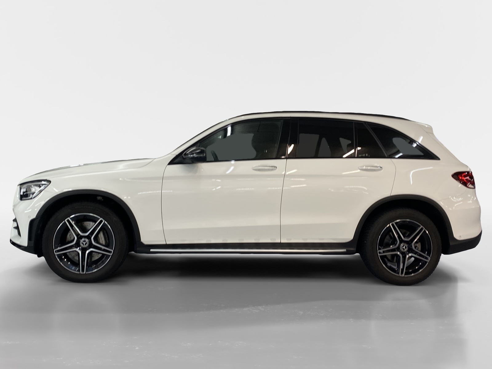 MERCEDES-BENZ GLC 220 d AMG Line 4MATIC-image-2