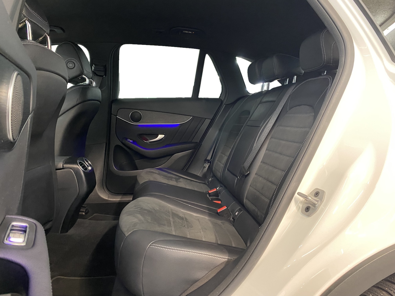 MERCEDES-BENZ GLC 220 d AMG Line 4MATIC-image-7