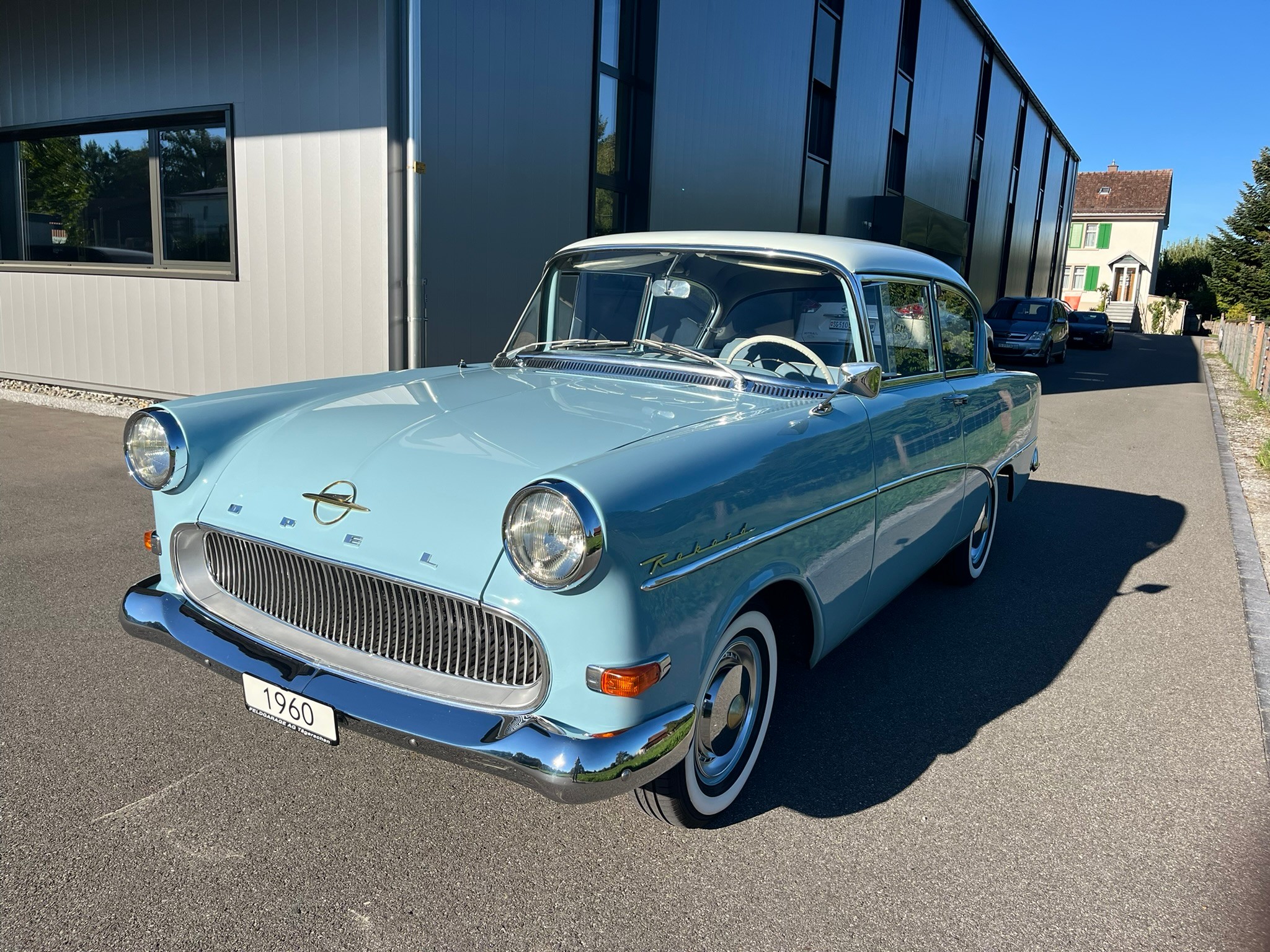 Car photo