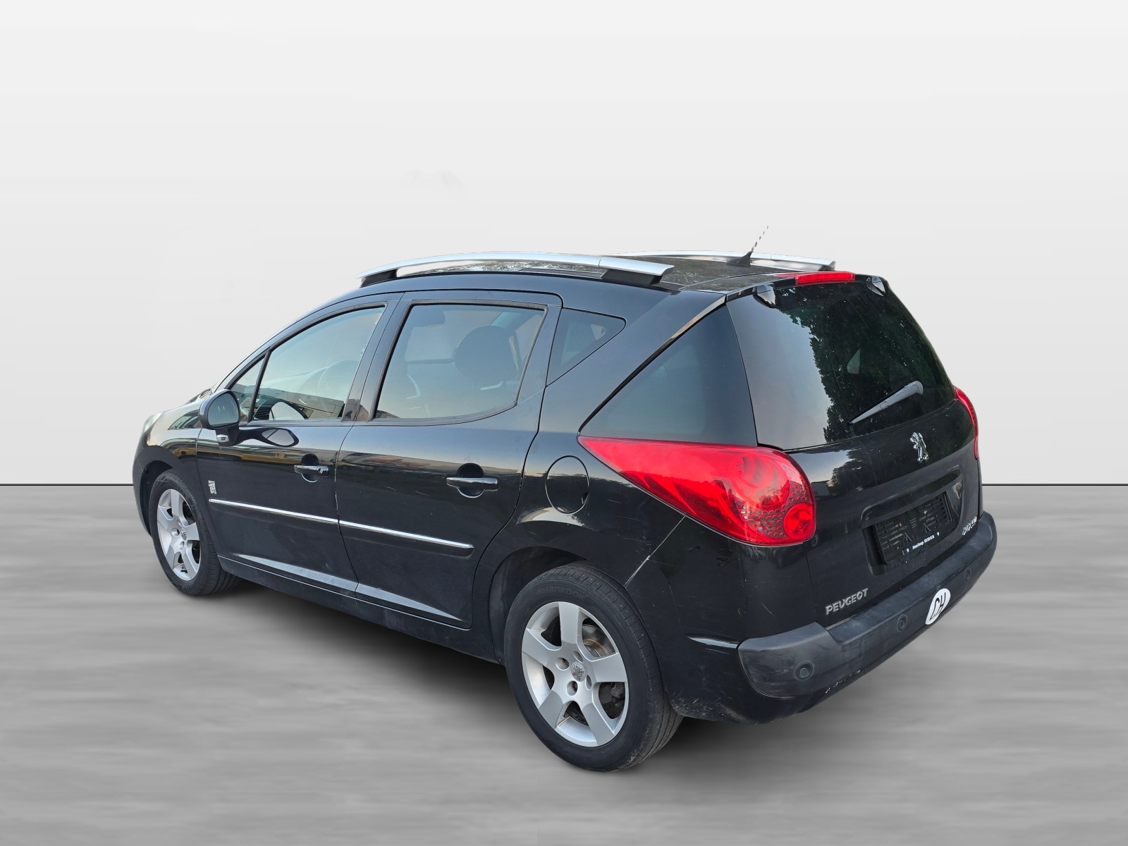 PEUGEOT 207 SW 1.6 16V Sport Automatic-image-6