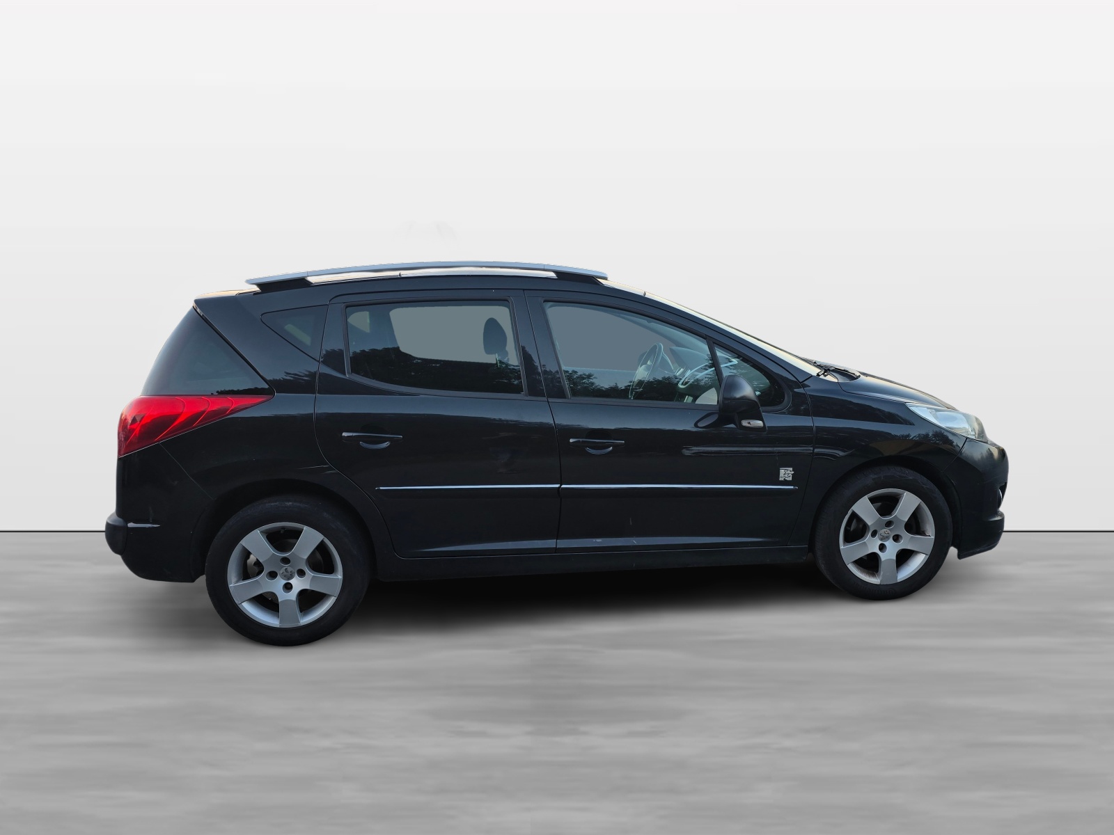 PEUGEOT 207 SW 1.6 16V Sport Automatic-image-5