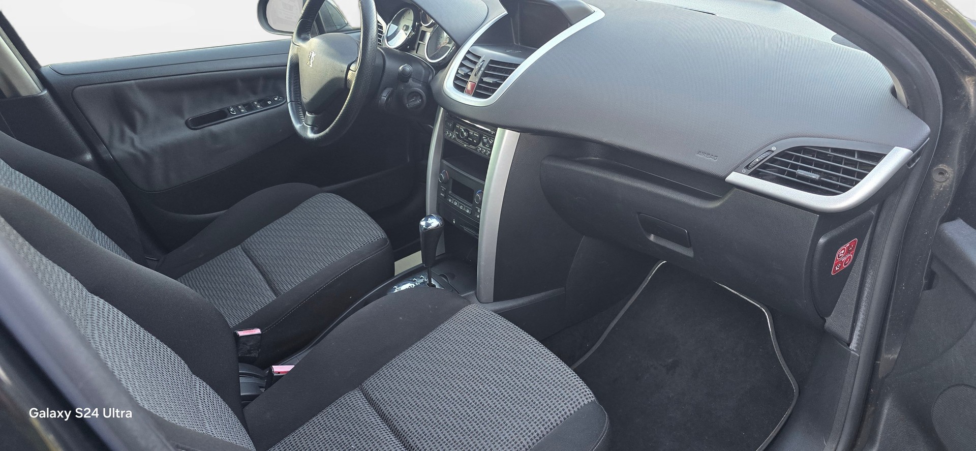 PEUGEOT 207 SW 1.6 16V Sport Automatic-image-10