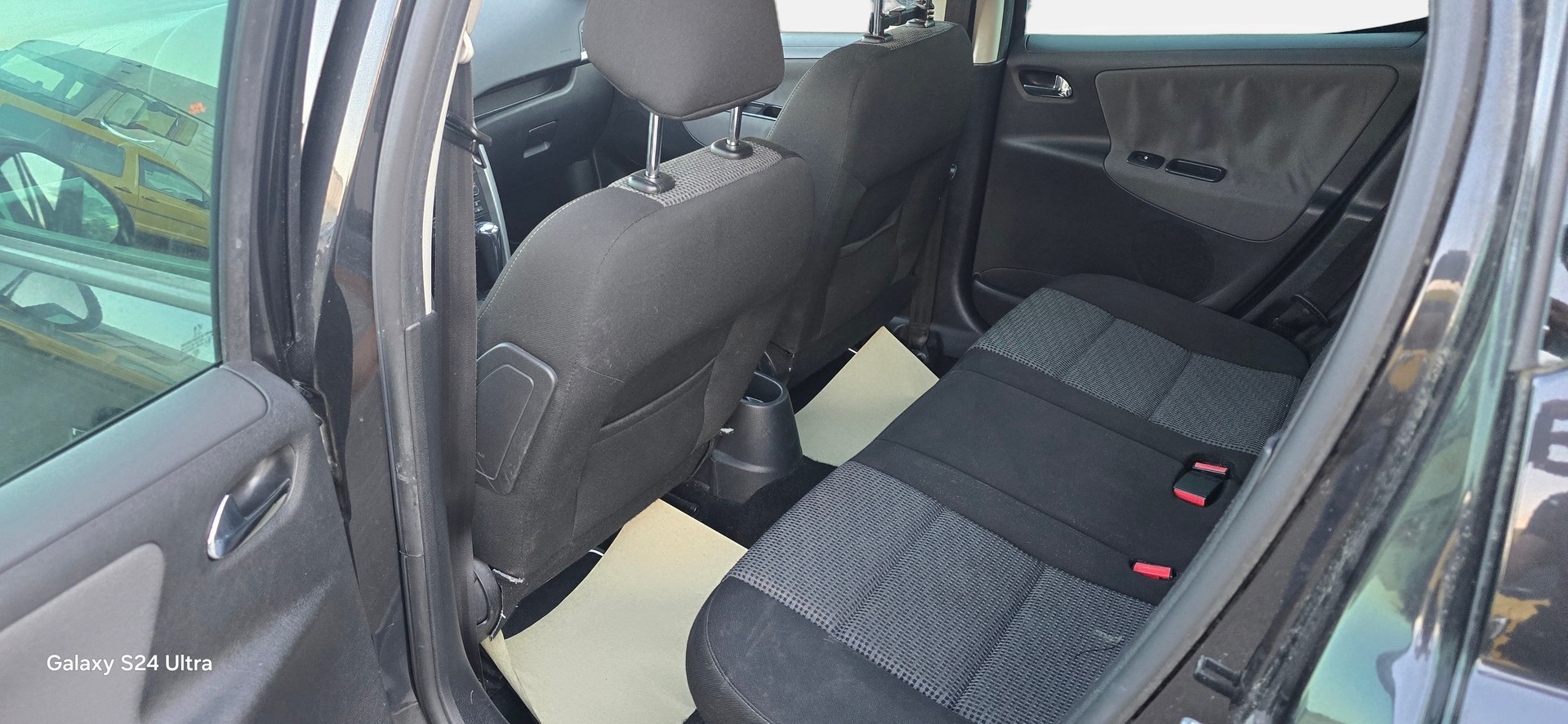 PEUGEOT 207 SW 1.6 16V Sport Automatic-image-9