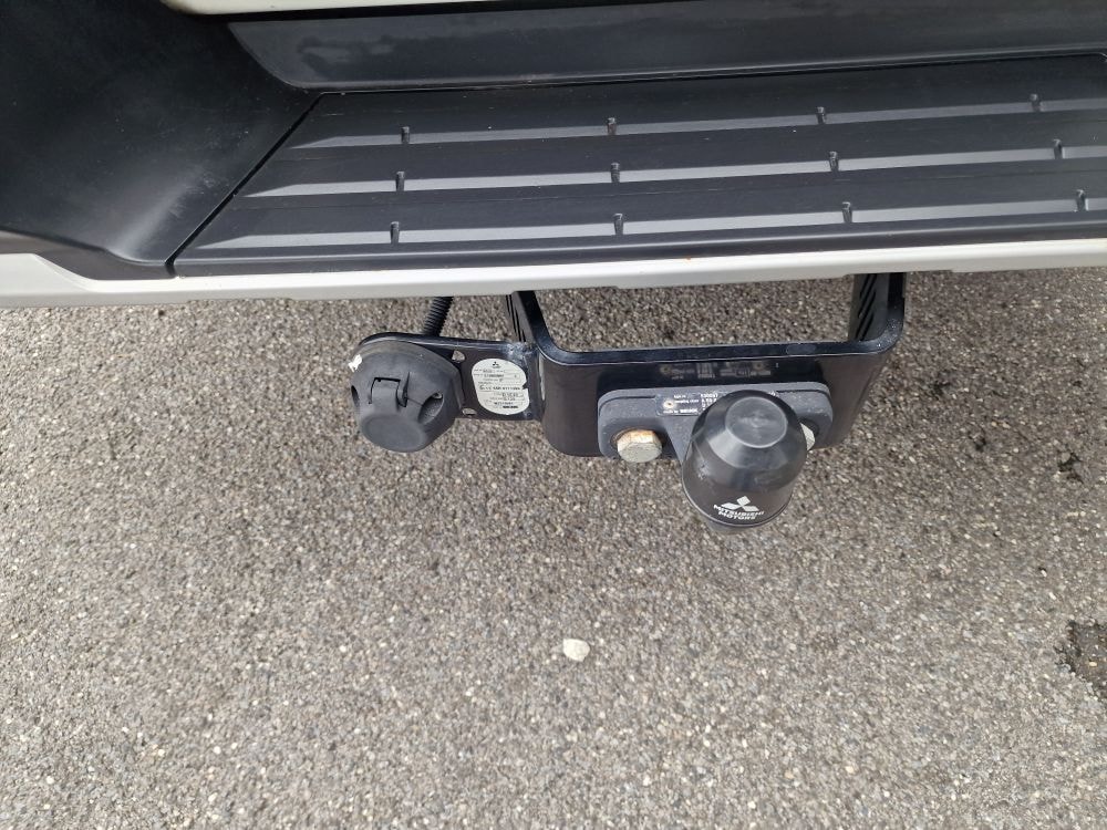 MITSUBISHI L 200 2.2 Style Club Cab-image-12