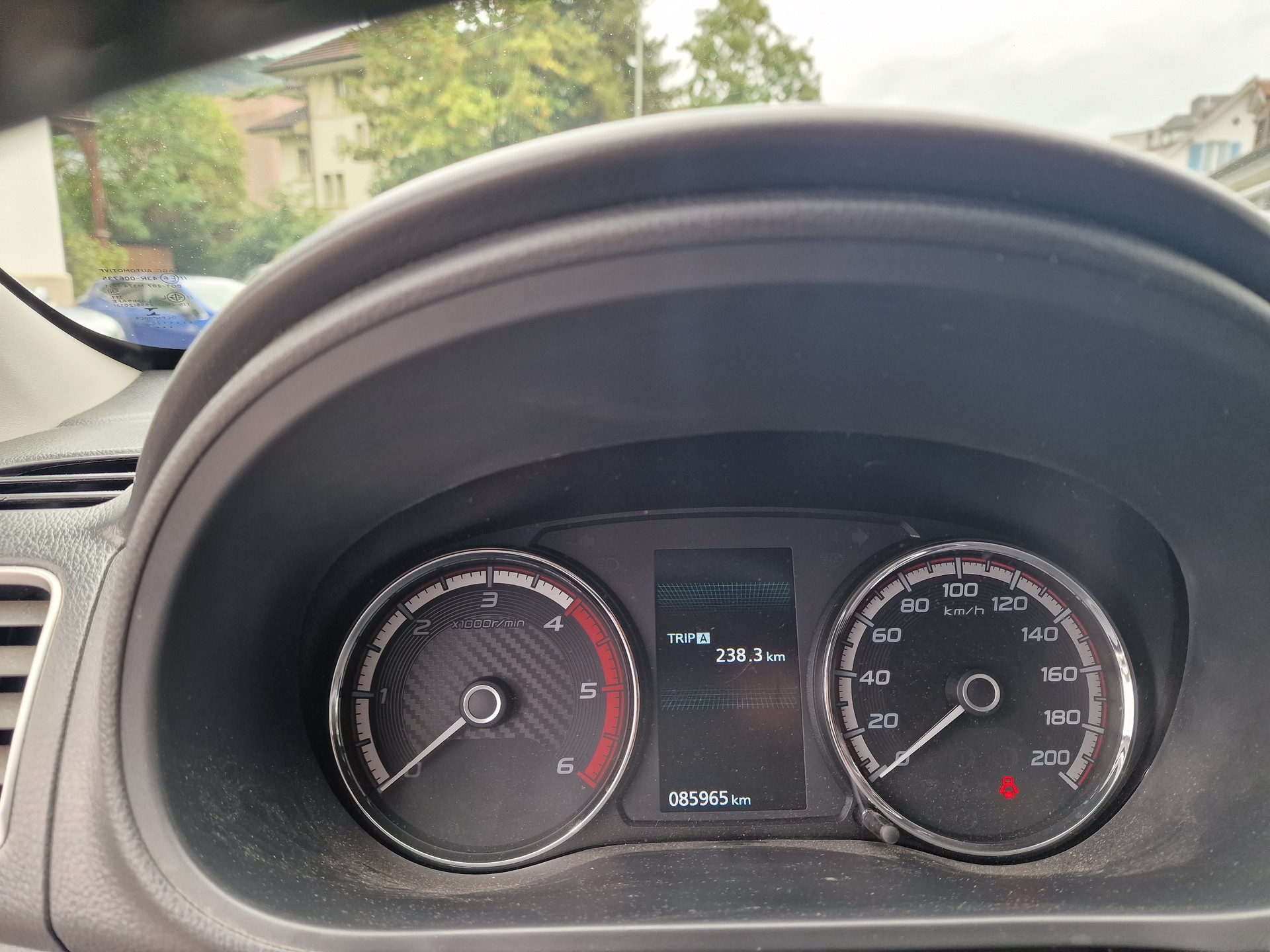 MITSUBISHI L 200 2.2 Style Club Cab-image-8