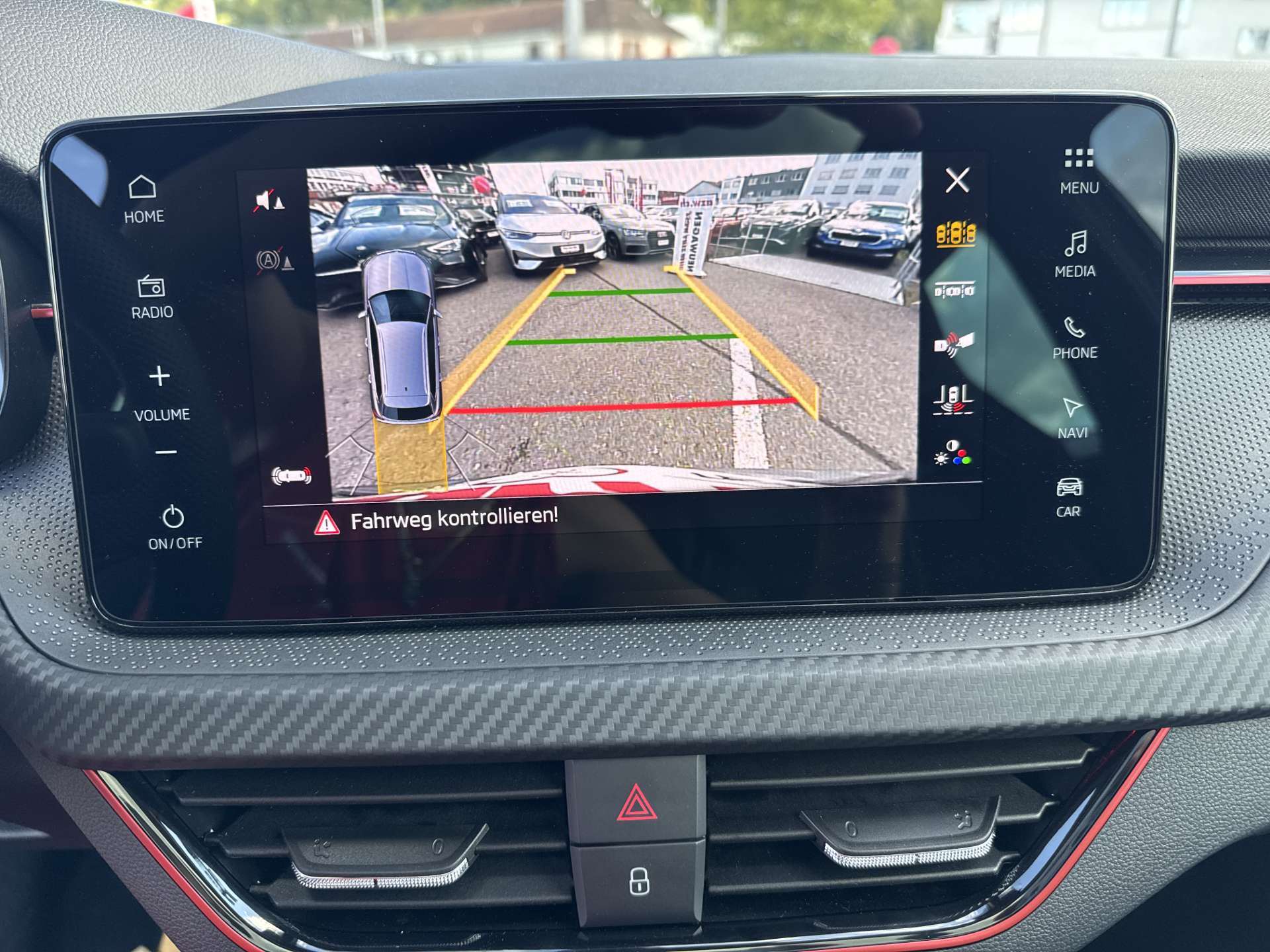 SKODA Kamiq 1.5 TSI Monte Carlo DSG-Automat-image-9