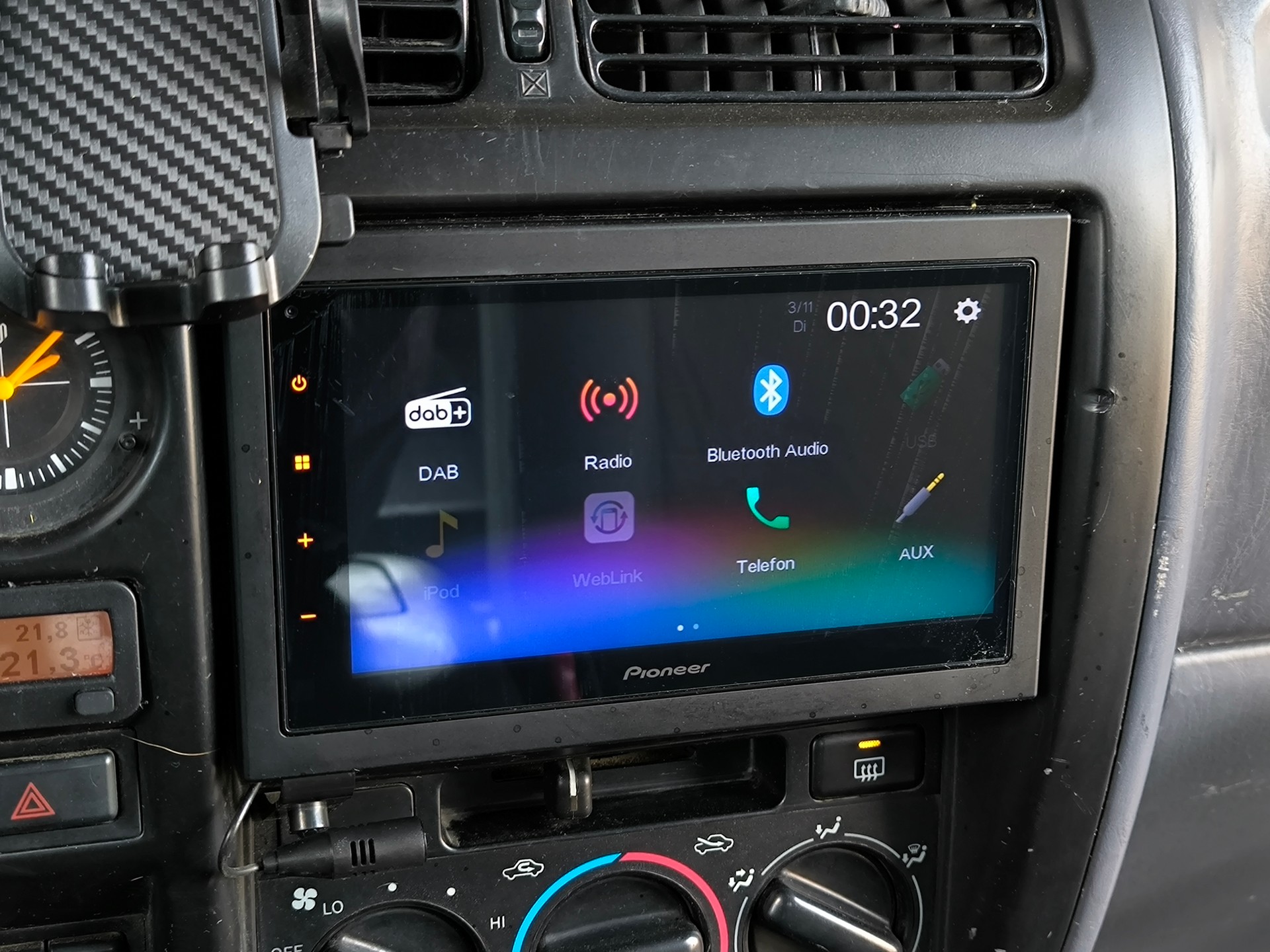 TOYOTA Land Cruiser 300 3.0 TD LX-image-7
