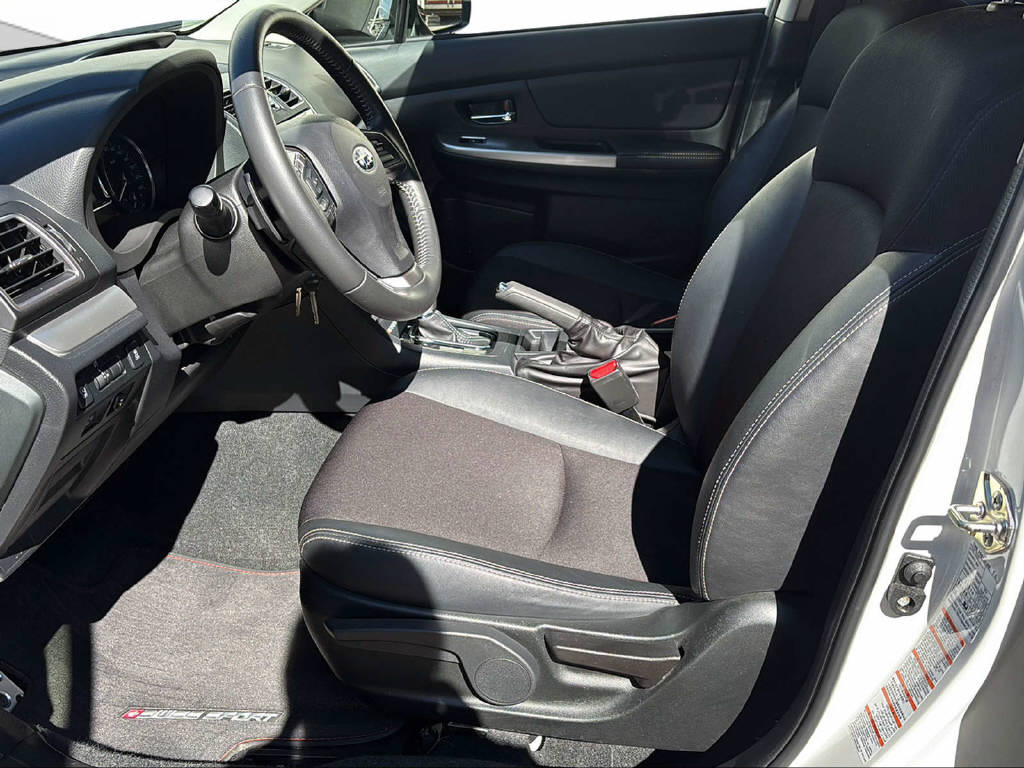 SUBARU Impreza Wagon 2.0i Swiss Sport-image-10